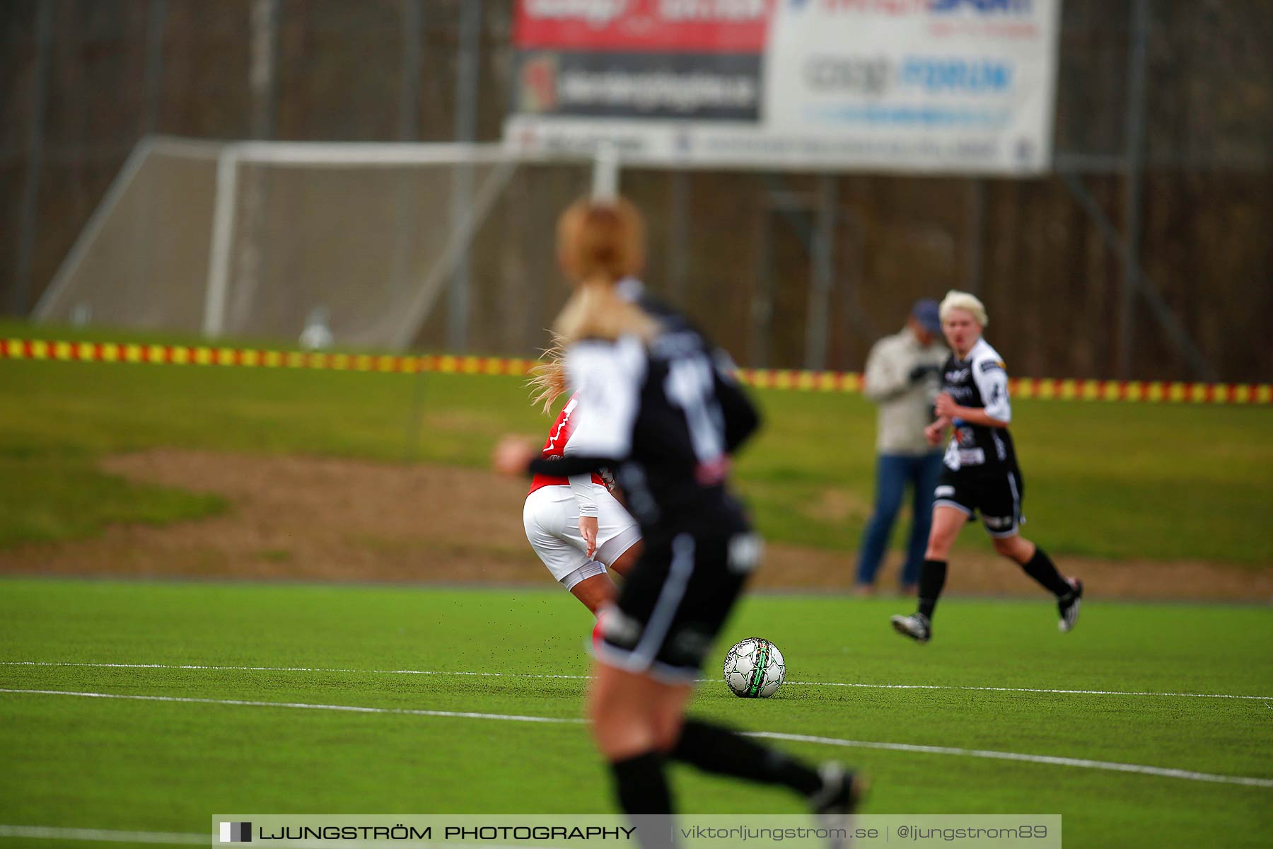 Skövde KIK-IK Rössö Uddevalla 0-5,dam,Lillegårdens IP,Skövde,Sverige,Fotboll,,2016,186917