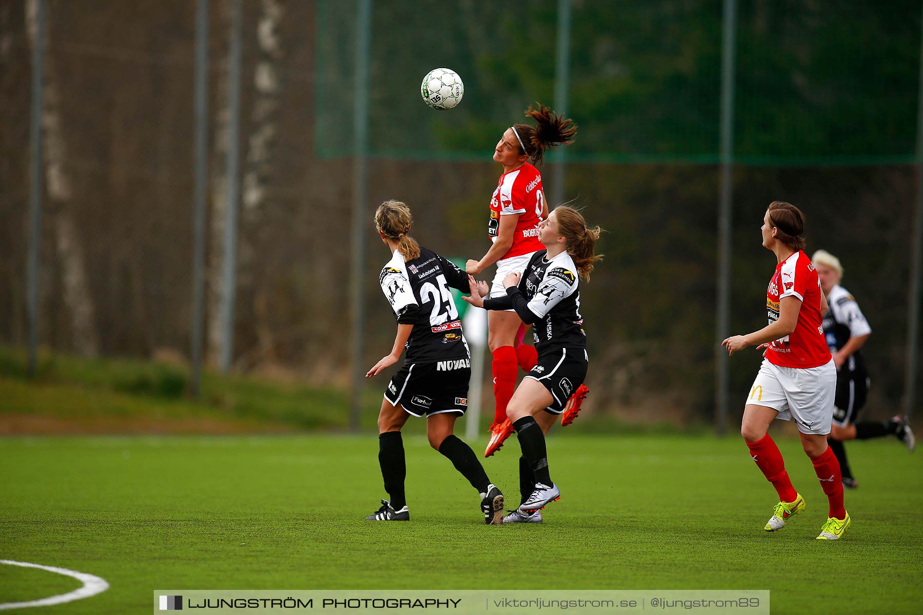 Skövde KIK-IK Rössö Uddevalla 0-5,dam,Lillegårdens IP,Skövde,Sverige,Fotboll,,2016,186942