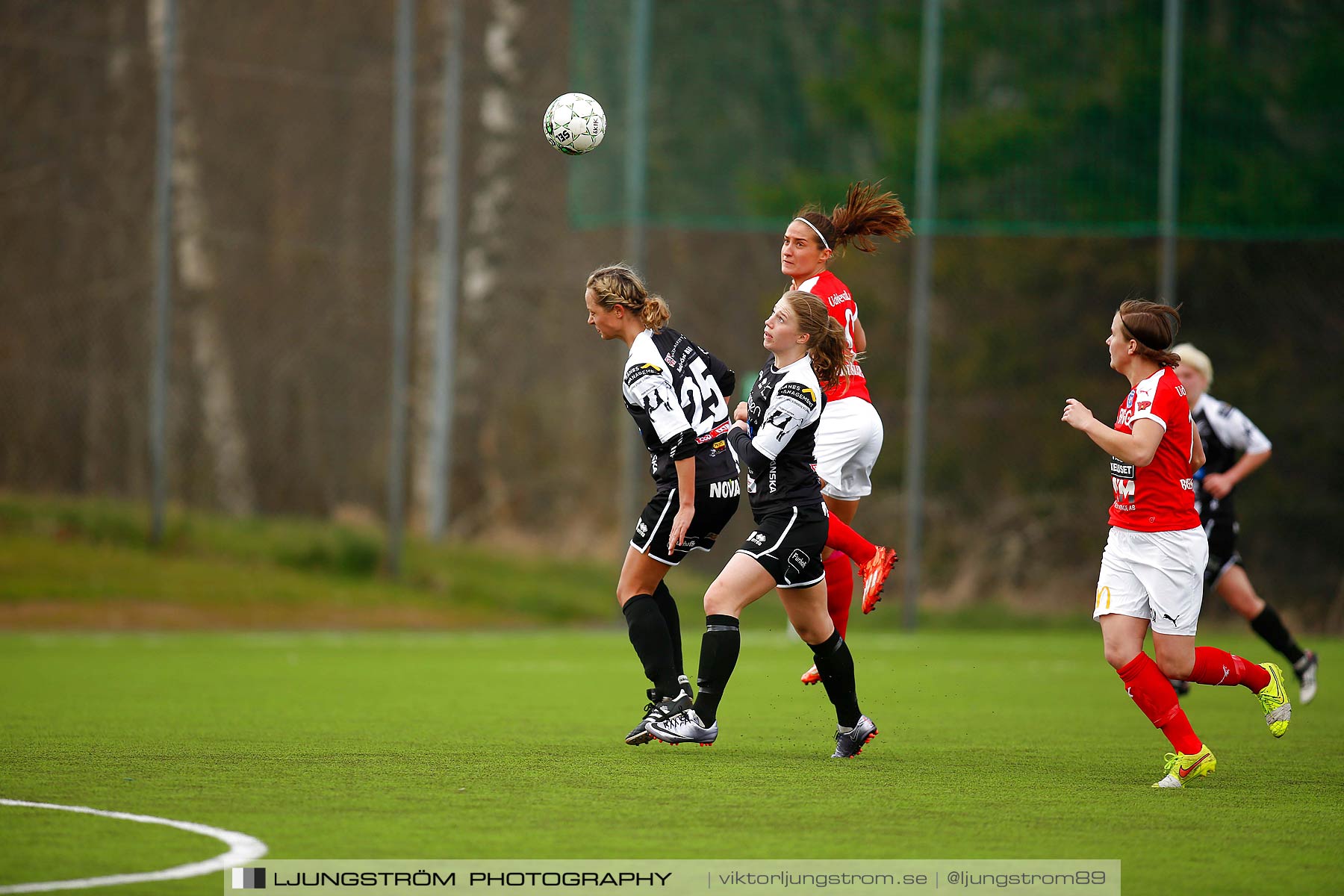 Skövde KIK-IK Rössö Uddevalla 0-5,dam,Lillegårdens IP,Skövde,Sverige,Fotboll,,2016,186943