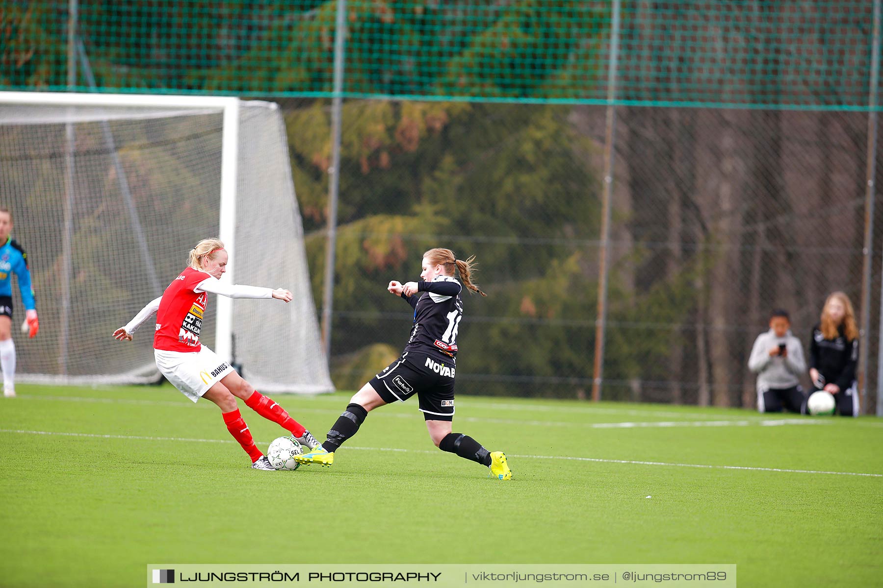 Skövde KIK-IK Rössö Uddevalla 0-5,dam,Lillegårdens IP,Skövde,Sverige,Fotboll,,2016,187009