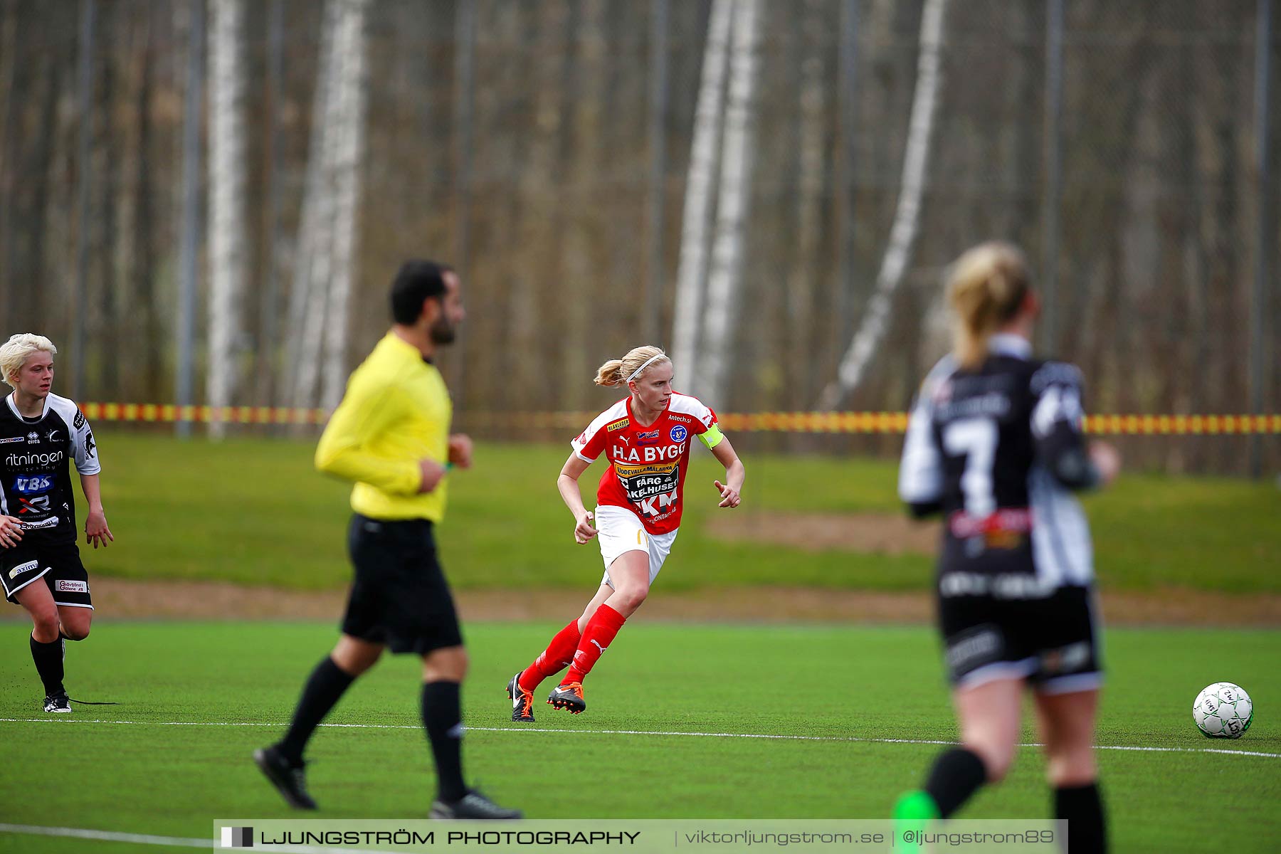 Skövde KIK-IK Rössö Uddevalla 0-5,dam,Lillegårdens IP,Skövde,Sverige,Fotboll,,2016,187057