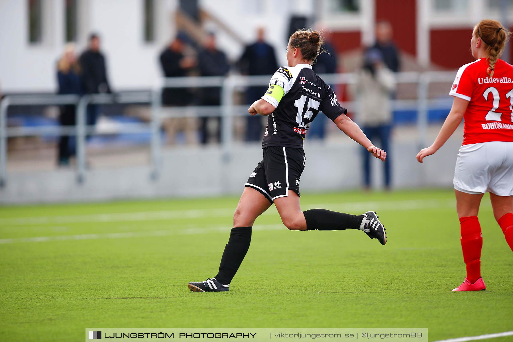 Skövde KIK-IK Rössö Uddevalla 0-5,dam,Lillegårdens IP,Skövde,Sverige,Fotboll,,2016,187109