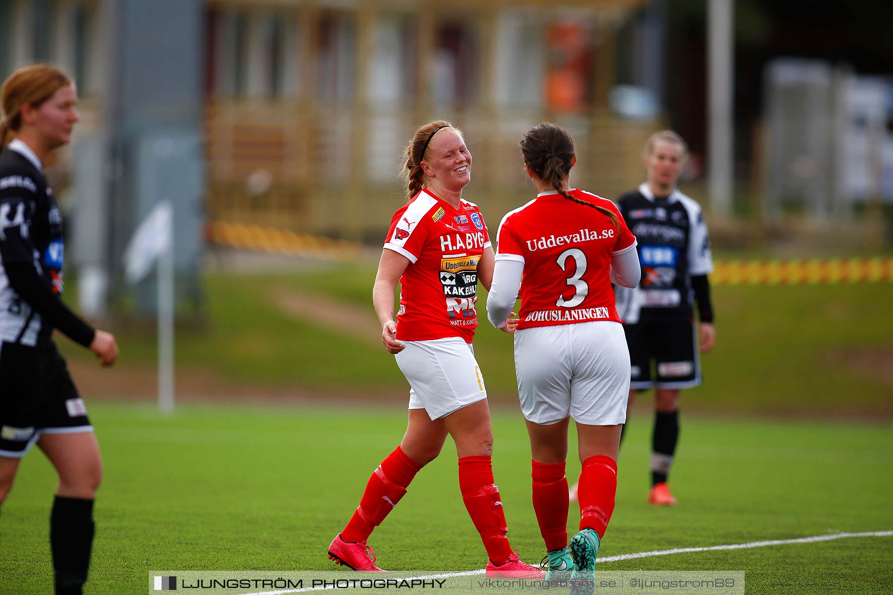 Skövde KIK-IK Rössö Uddevalla 0-5,dam,Lillegårdens IP,Skövde,Sverige,Fotboll,,2016,187110