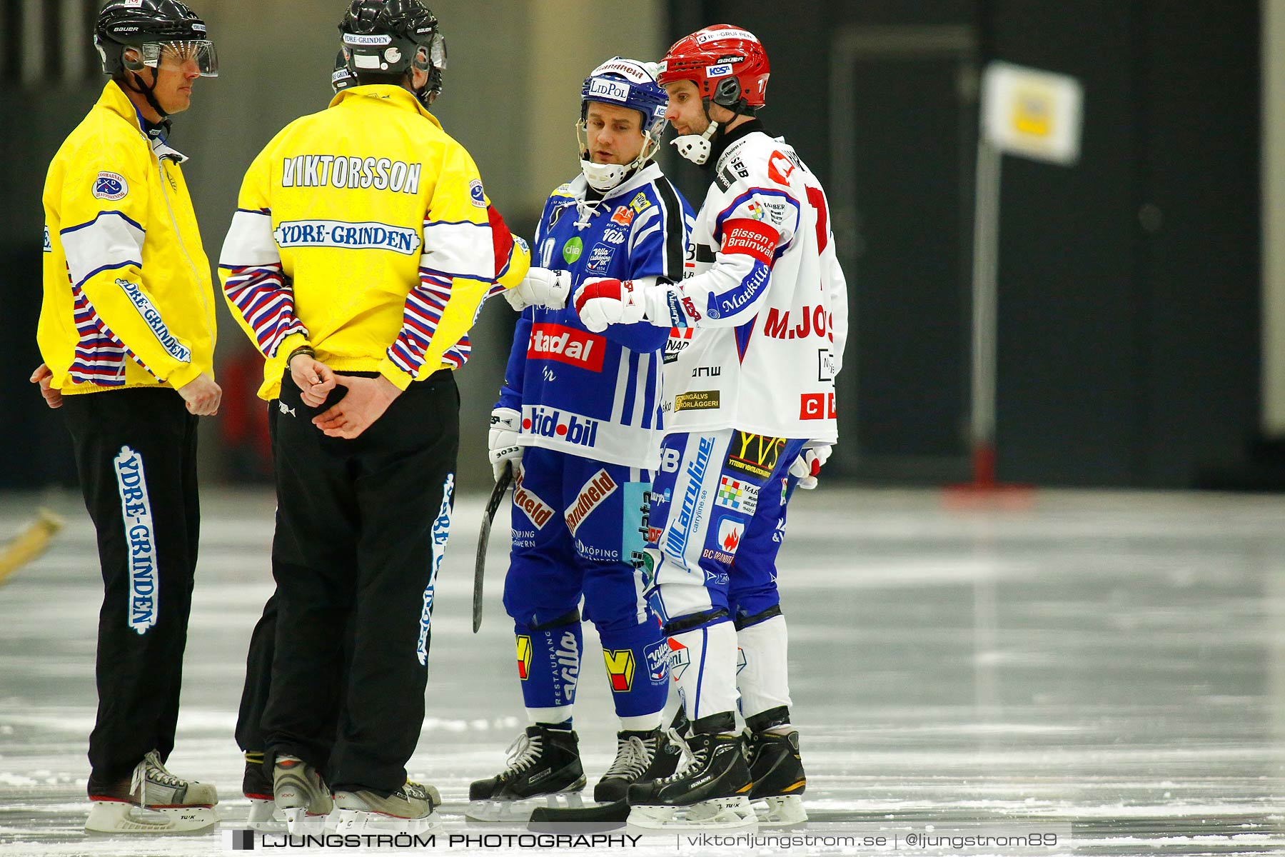 Villa Lidköping BK-IFK Kungälv 7-3,herr,Sparbanken Lidköping Arena,Lidköping,Sverige,Bandy,,2015,187182