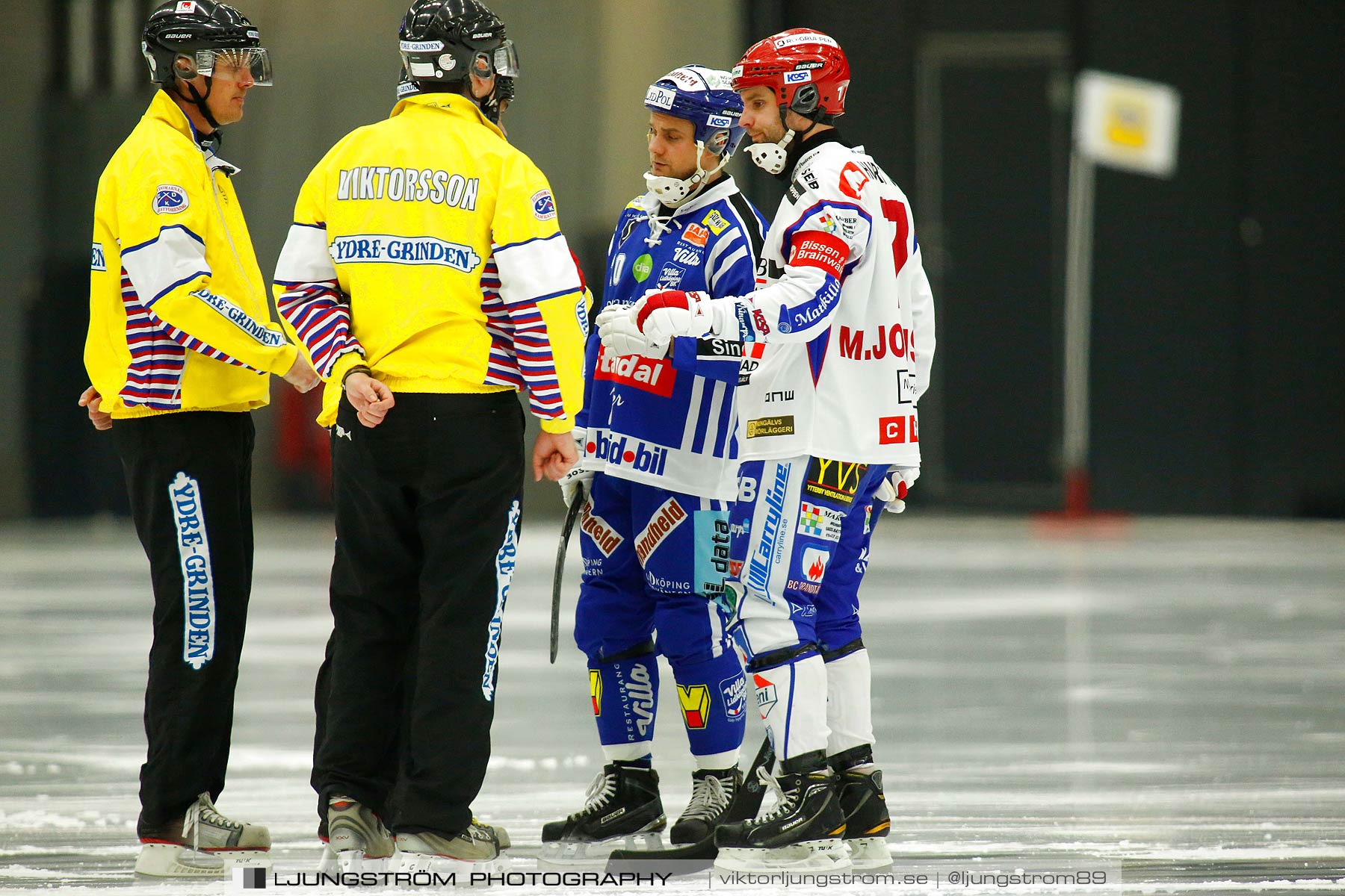 Villa Lidköping BK-IFK Kungälv 7-3,herr,Sparbanken Lidköping Arena,Lidköping,Sverige,Bandy,,2015,187183