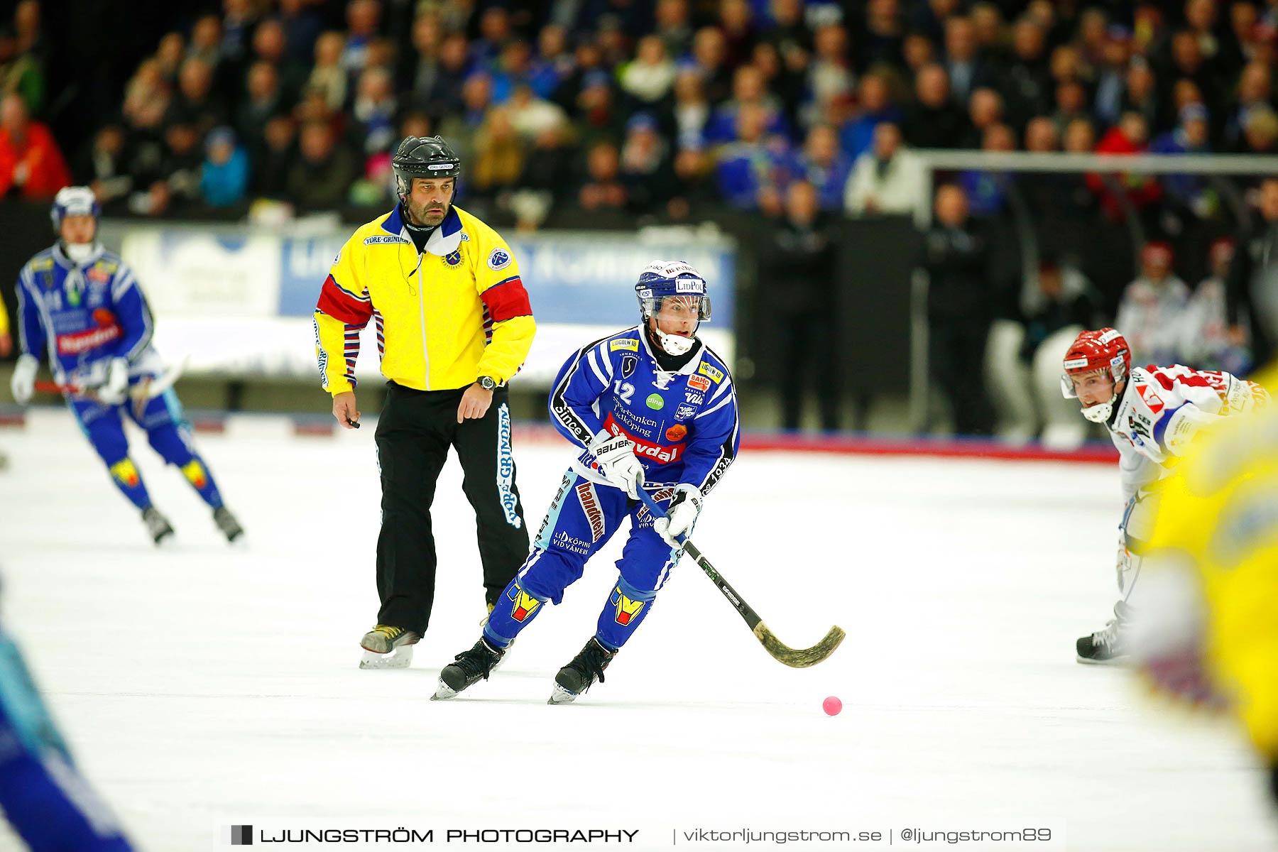 Villa Lidköping BK-IFK Kungälv 7-3,herr,Sparbanken Lidköping Arena,Lidköping,Sverige,Bandy,,2015,187486