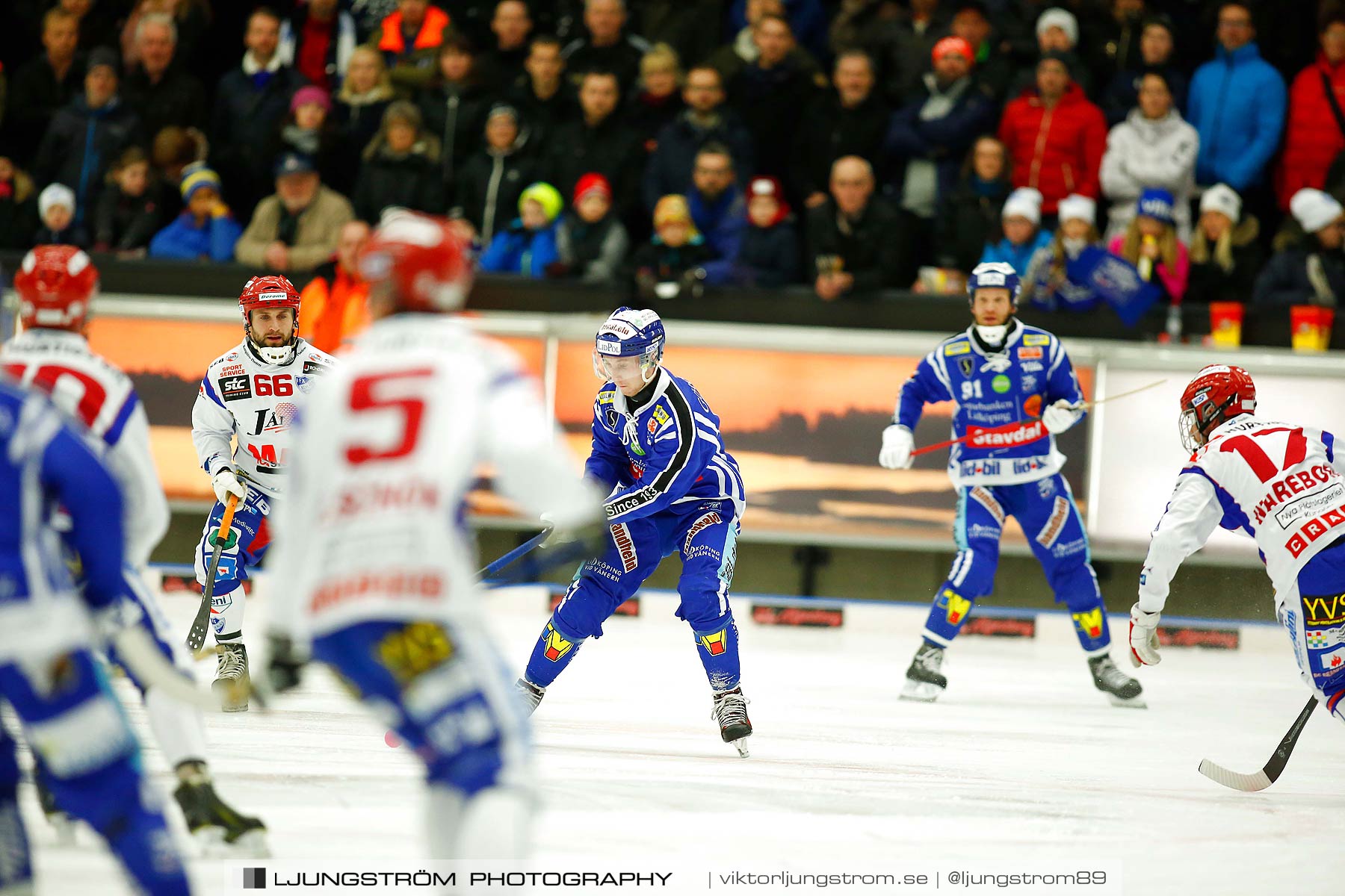 Villa Lidköping BK-IFK Kungälv 7-3,herr,Sparbanken Lidköping Arena,Lidköping,Sverige,Bandy,,2015,187585