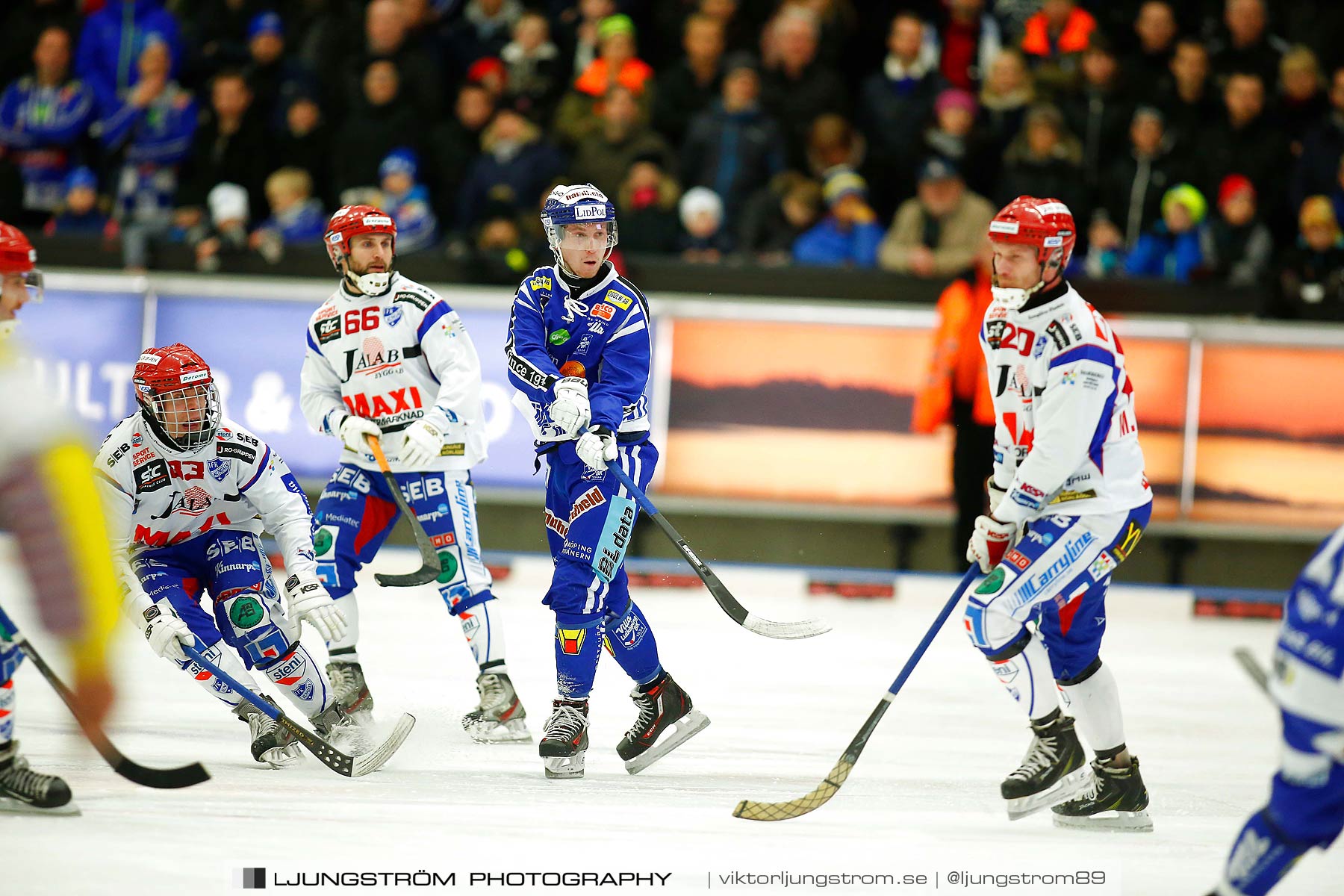 Villa Lidköping BK-IFK Kungälv 7-3,herr,Sparbanken Lidköping Arena,Lidköping,Sverige,Bandy,,2015,187589