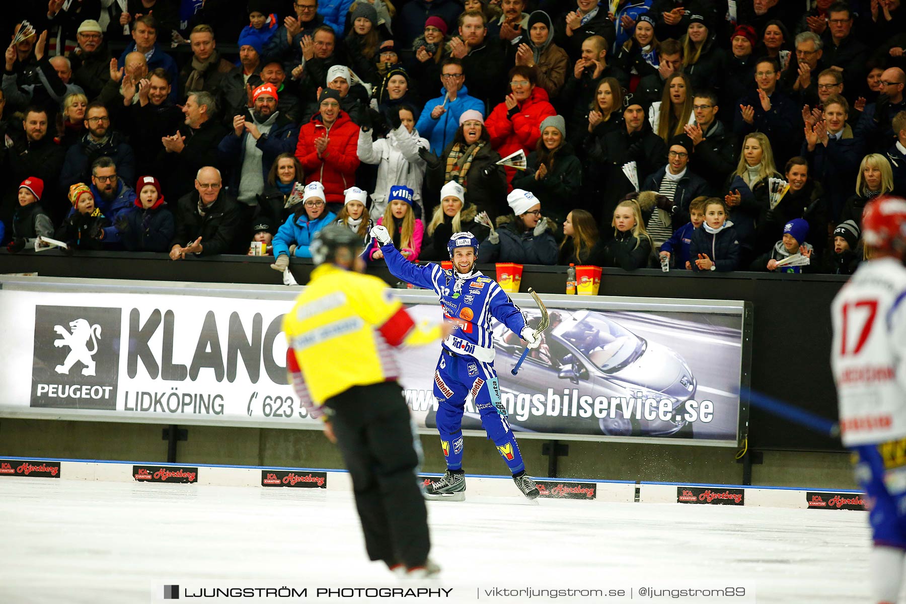 Villa Lidköping BK-IFK Kungälv 7-3,herr,Sparbanken Lidköping Arena,Lidköping,Sverige,Bandy,,2015,187599