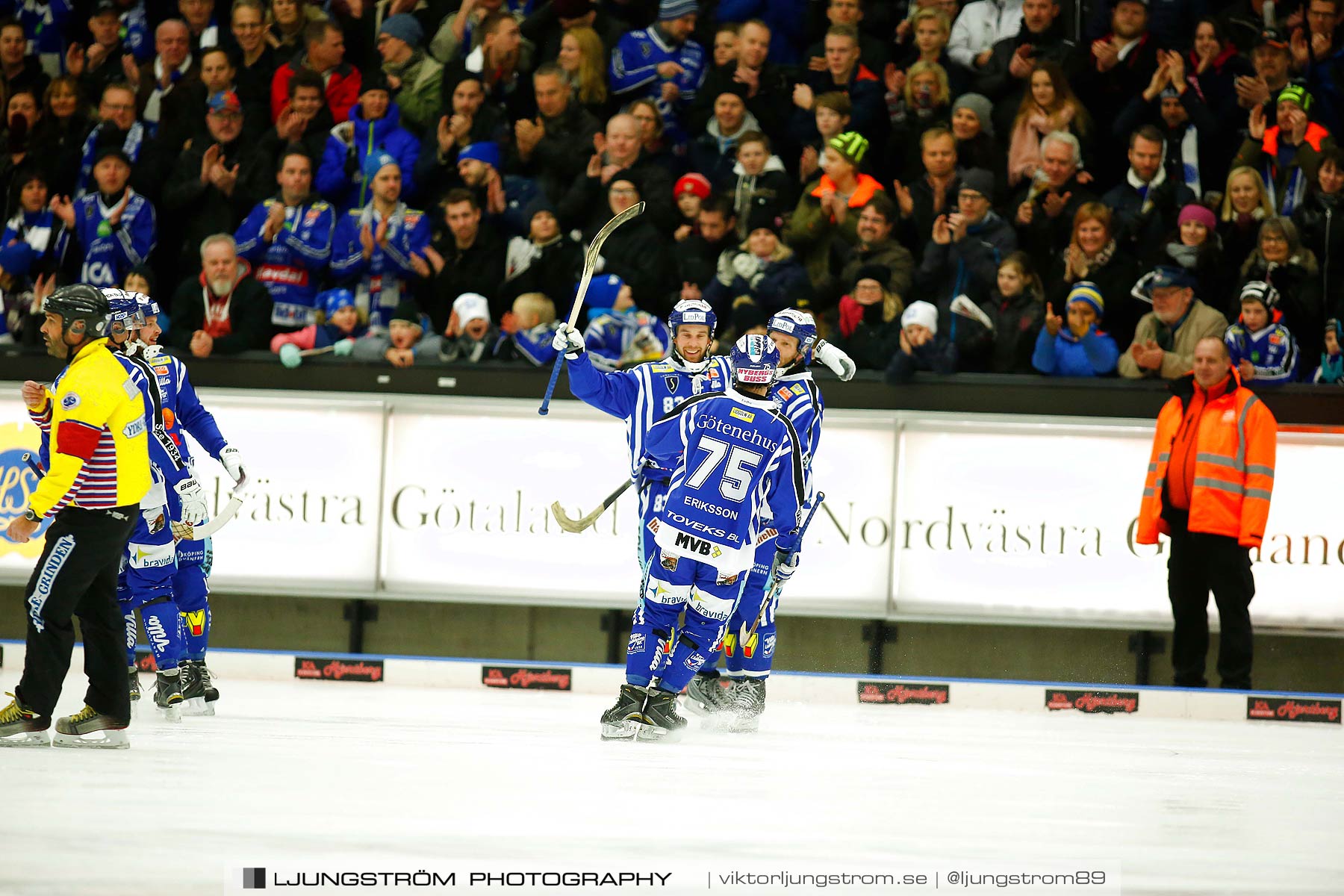 Villa Lidköping BK-IFK Kungälv 7-3,herr,Sparbanken Lidköping Arena,Lidköping,Sverige,Bandy,,2015,187611