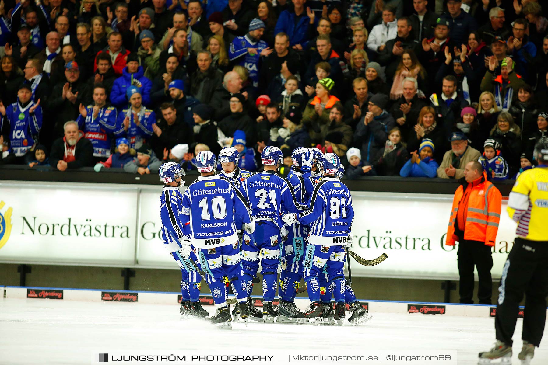 Villa Lidköping BK-IFK Kungälv 7-3,herr,Sparbanken Lidköping Arena,Lidköping,Sverige,Bandy,,2015,187622