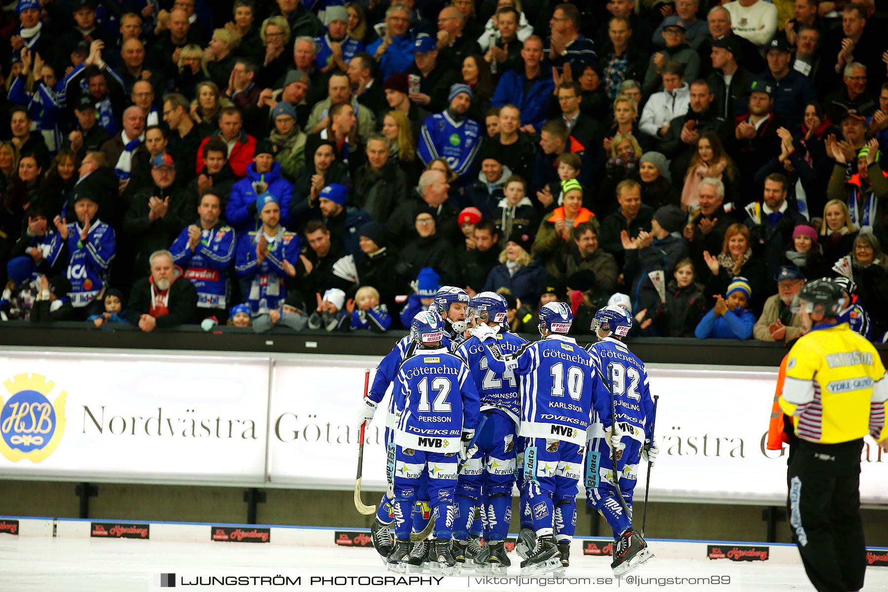 Villa Lidköping BK-IFK Kungälv 7-3,herr,Sparbanken Lidköping Arena,Lidköping,Sverige,Bandy,,2015,187627