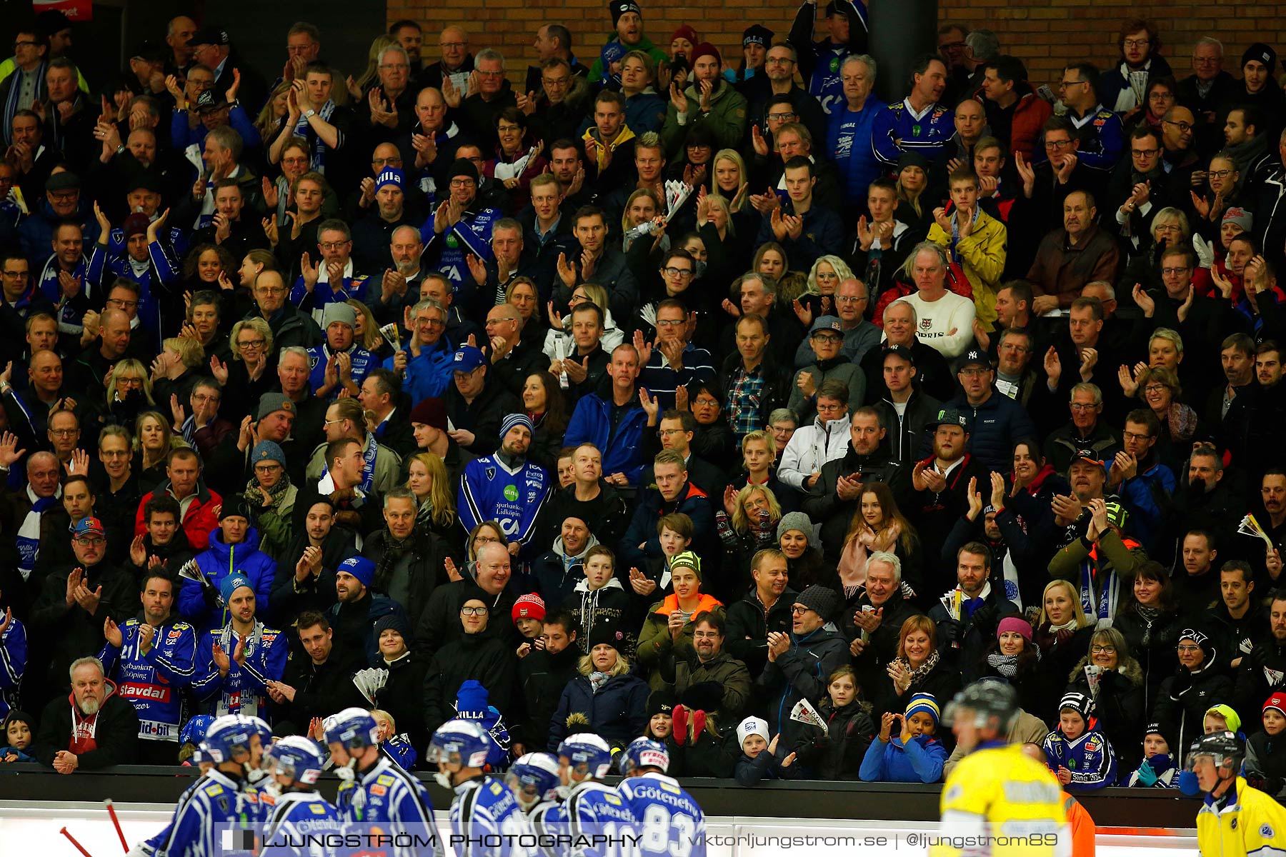 Villa Lidköping BK-IFK Kungälv 7-3,herr,Sparbanken Lidköping Arena,Lidköping,Sverige,Bandy,,2015,187628