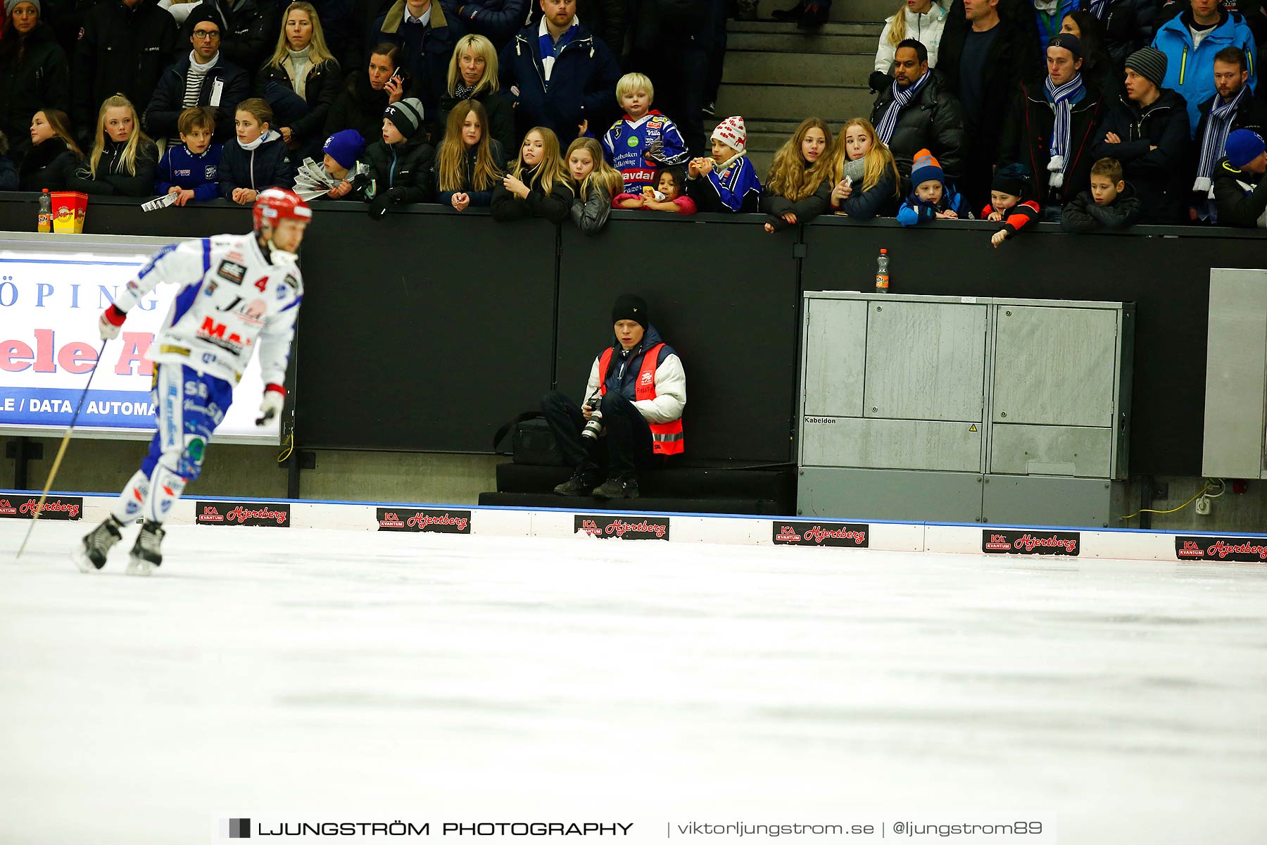 Villa Lidköping BK-IFK Kungälv 7-3,herr,Sparbanken Lidköping Arena,Lidköping,Sverige,Bandy,,2015,187663