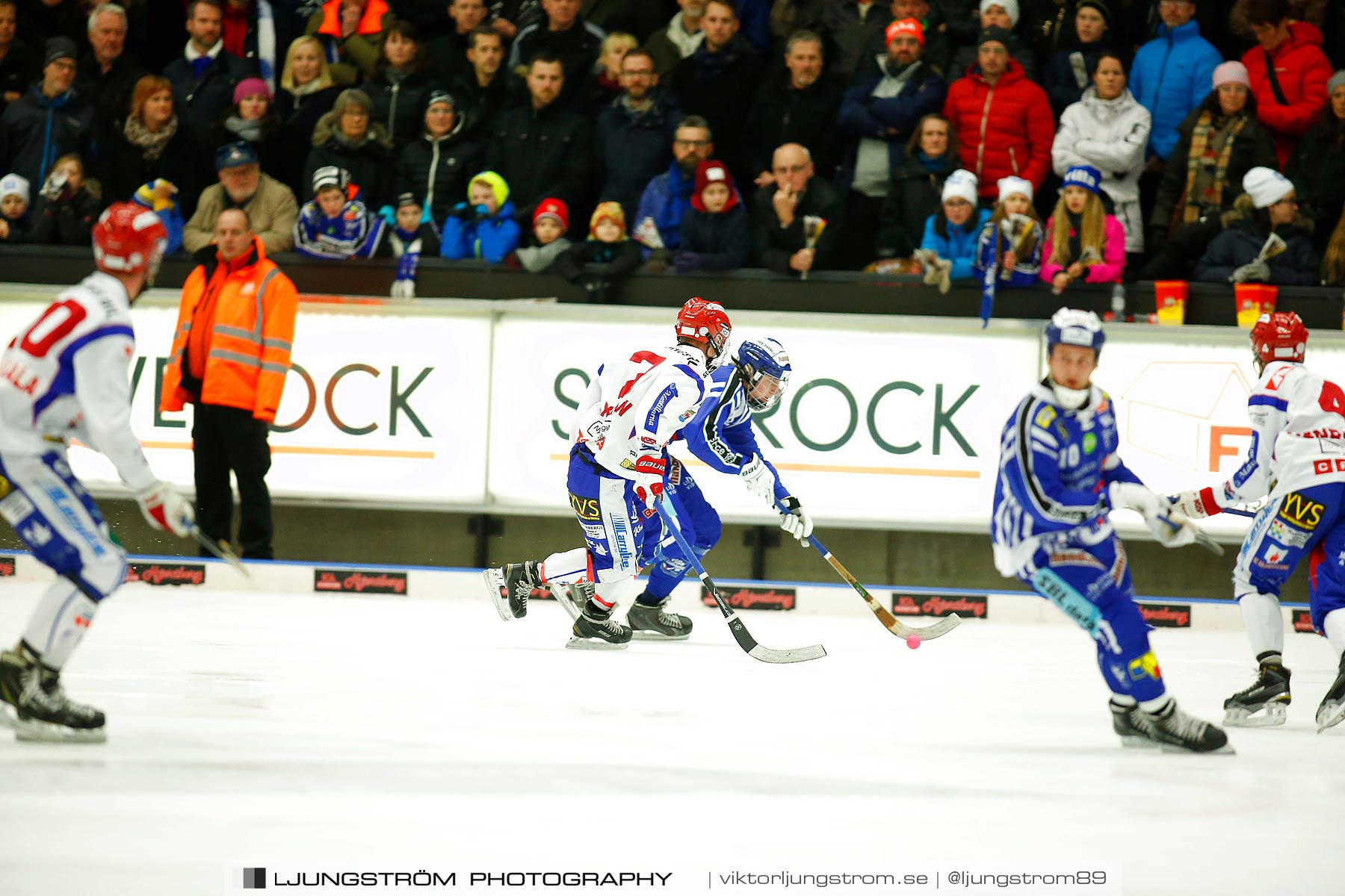 Villa Lidköping BK-IFK Kungälv 7-3,herr,Sparbanken Lidköping Arena,Lidköping,Sverige,Bandy,,2015,187671