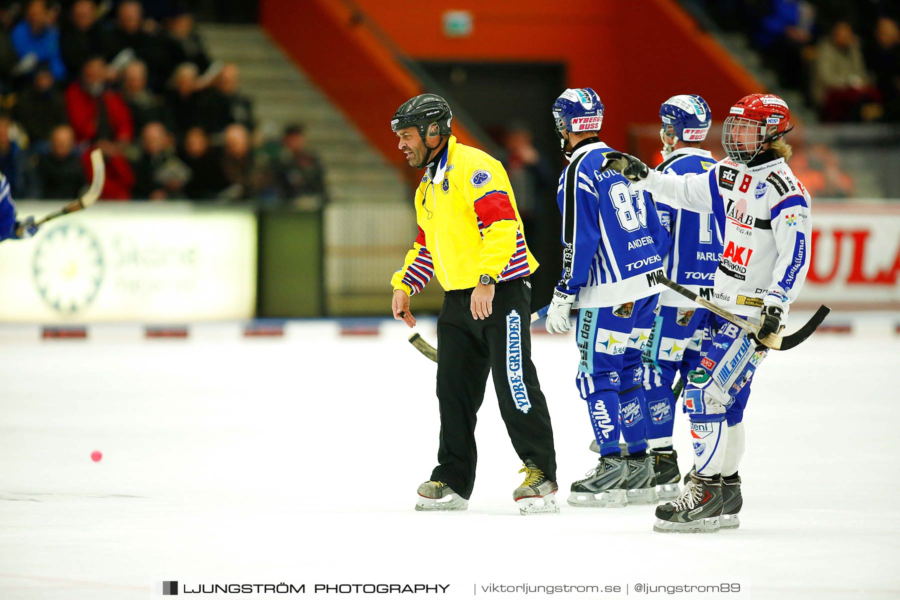 Villa Lidköping BK-IFK Kungälv 7-3,herr,Sparbanken Lidköping Arena,Lidköping,Sverige,Bandy,,2015,187800