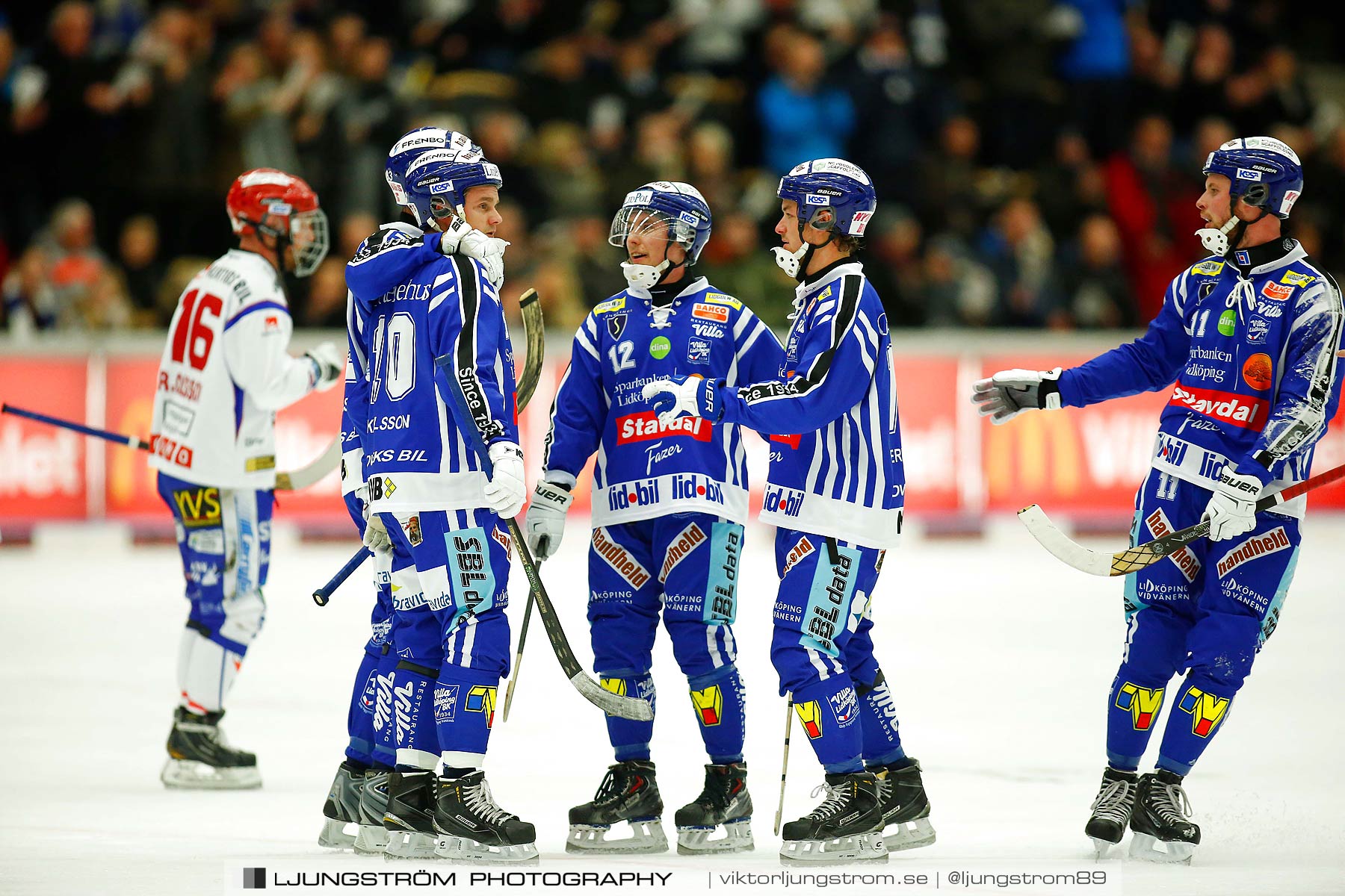 Villa Lidköping BK-IFK Kungälv 7-3,herr,Sparbanken Lidköping Arena,Lidköping,Sverige,Bandy,,2015,187821