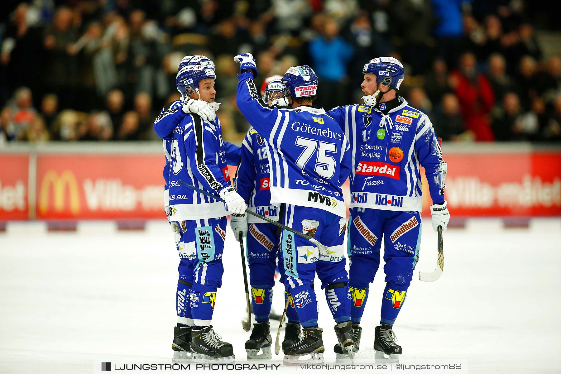 Villa Lidköping BK-IFK Kungälv 7-3,herr,Sparbanken Lidköping Arena,Lidköping,Sverige,Bandy,,2015,187824