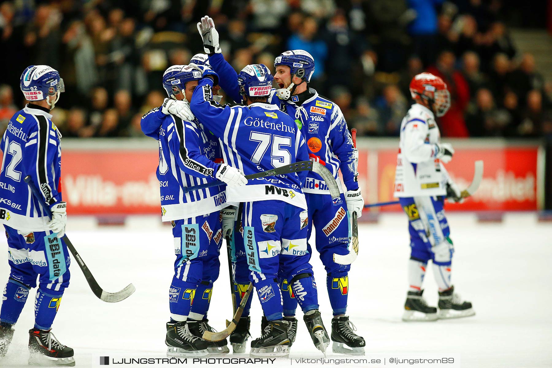 Villa Lidköping BK-IFK Kungälv 7-3,herr,Sparbanken Lidköping Arena,Lidköping,Sverige,Bandy,,2015,187827