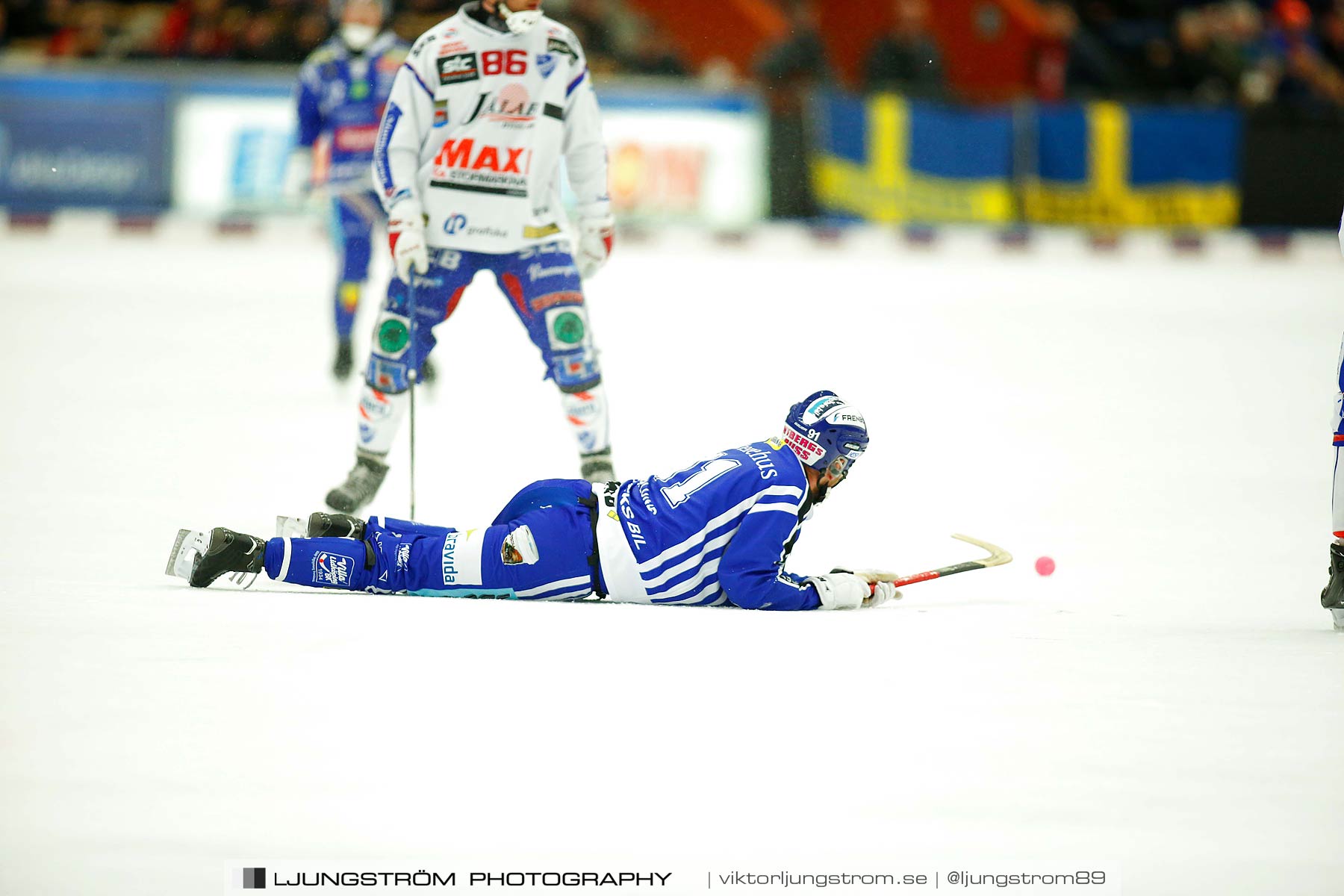 Villa Lidköping BK-IFK Kungälv 7-3,herr,Sparbanken Lidköping Arena,Lidköping,Sverige,Bandy,,2015,187997