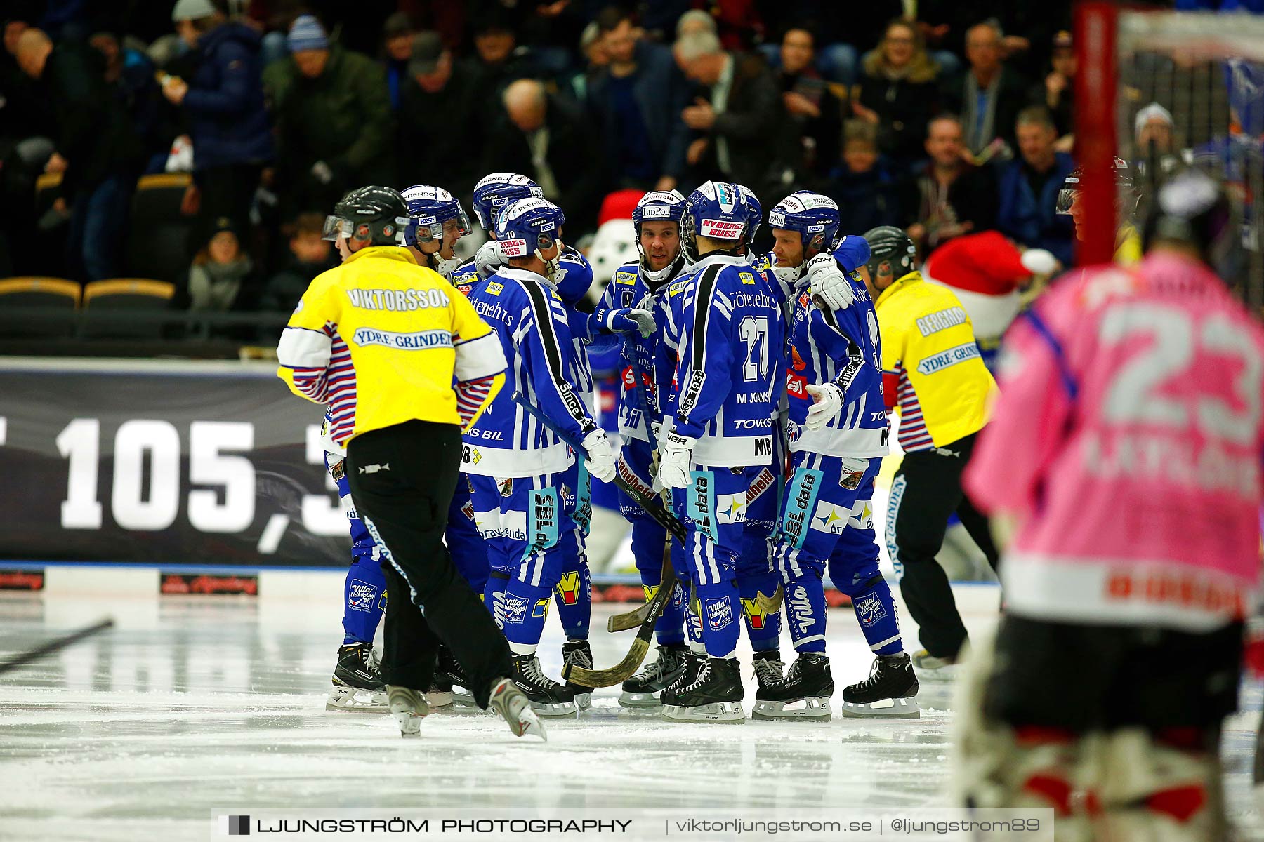 Villa Lidköping BK-IFK Kungälv 7-3,herr,Sparbanken Lidköping Arena,Lidköping,Sverige,Bandy,,2015,188026