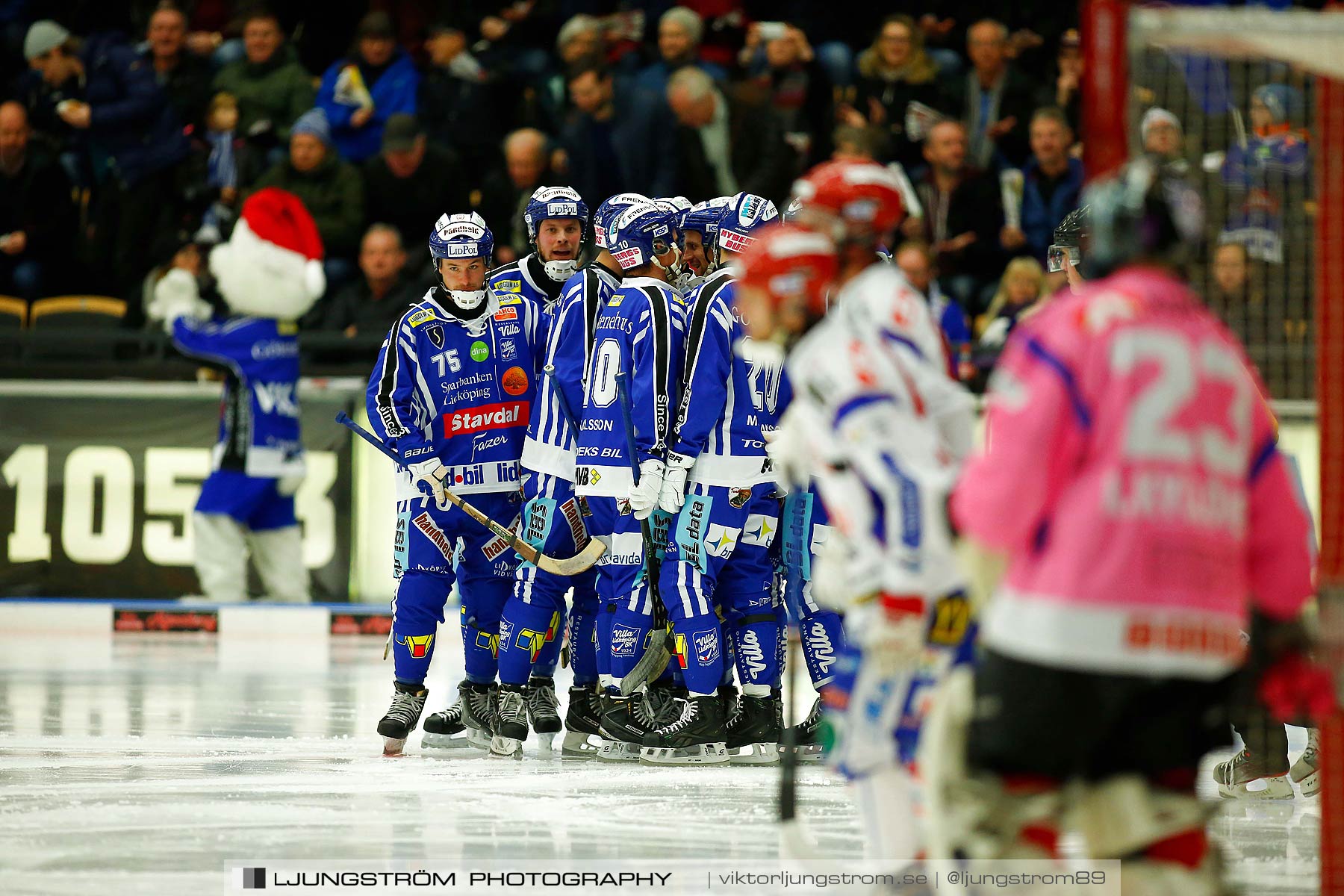 Villa Lidköping BK-IFK Kungälv 7-3,herr,Sparbanken Lidköping Arena,Lidköping,Sverige,Bandy,,2015,188033