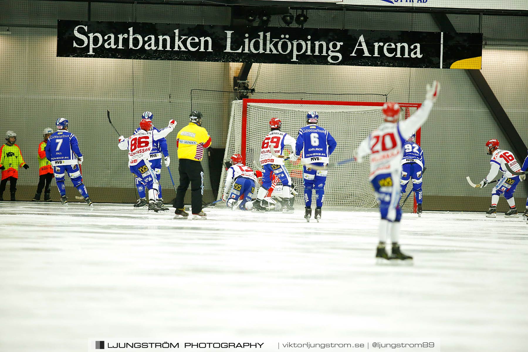 Villa Lidköping BK-IFK Kungälv 7-3,herr,Sparbanken Lidköping Arena,Lidköping,Sverige,Bandy,,2015,188068