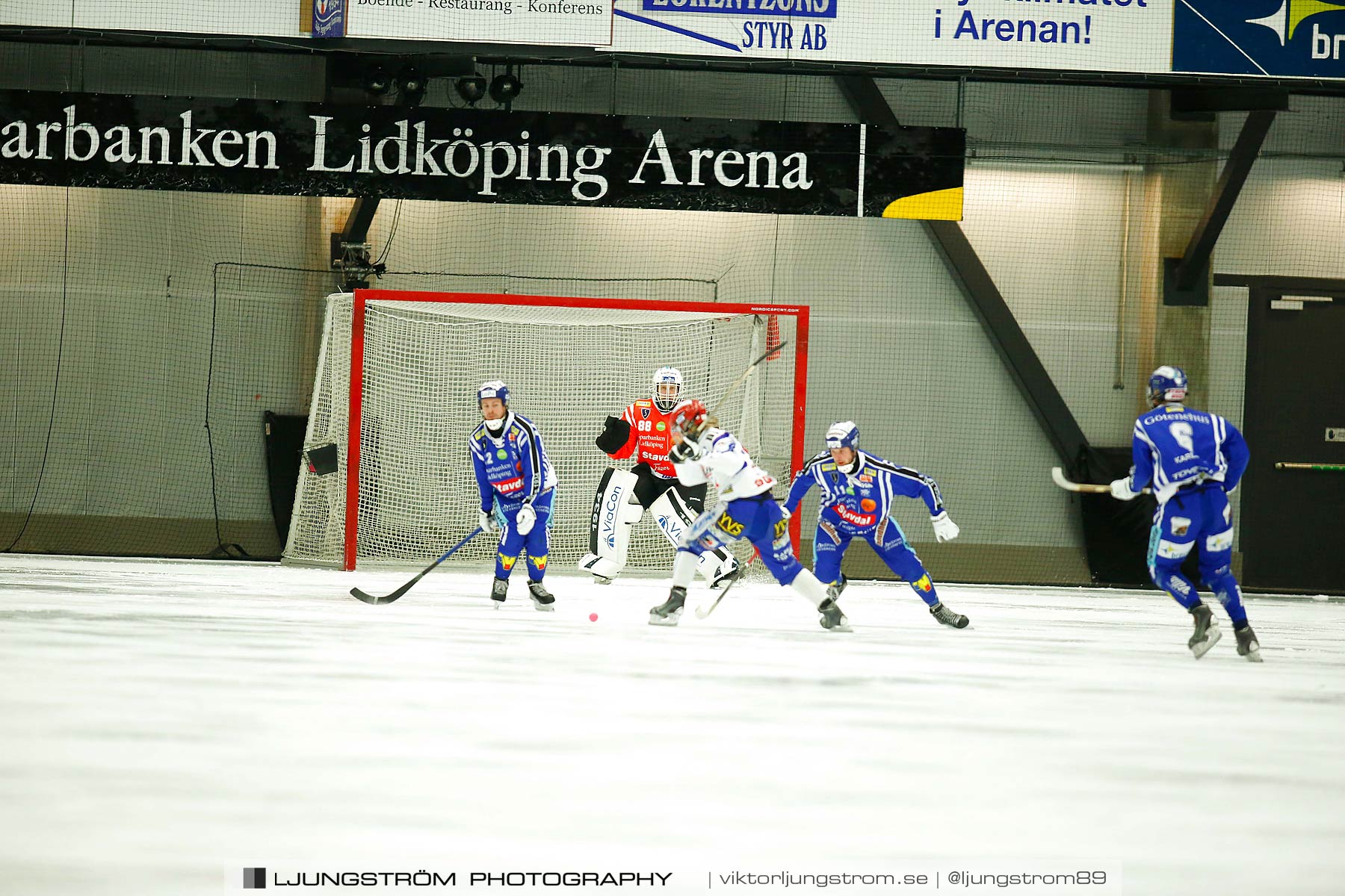 Villa Lidköping BK-IFK Kungälv 7-3,herr,Sparbanken Lidköping Arena,Lidköping,Sverige,Bandy,,2015,188111