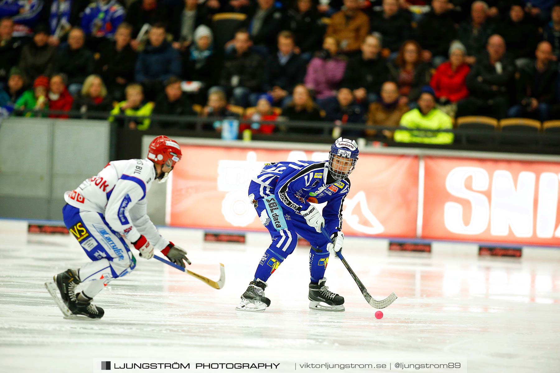 Villa Lidköping BK-IFK Kungälv 7-3,herr,Sparbanken Lidköping Arena,Lidköping,Sverige,Bandy,,2015,188125