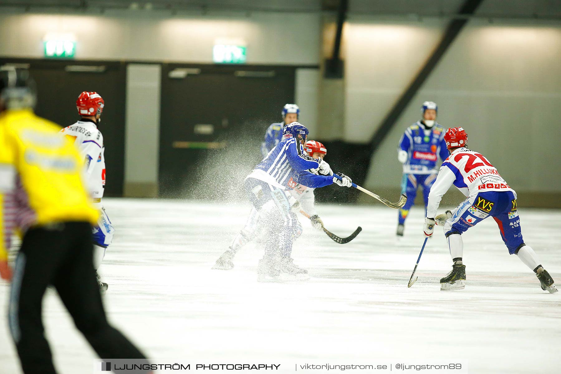 Villa Lidköping BK-IFK Kungälv 7-3,herr,Sparbanken Lidköping Arena,Lidköping,Sverige,Bandy,,2015,188133