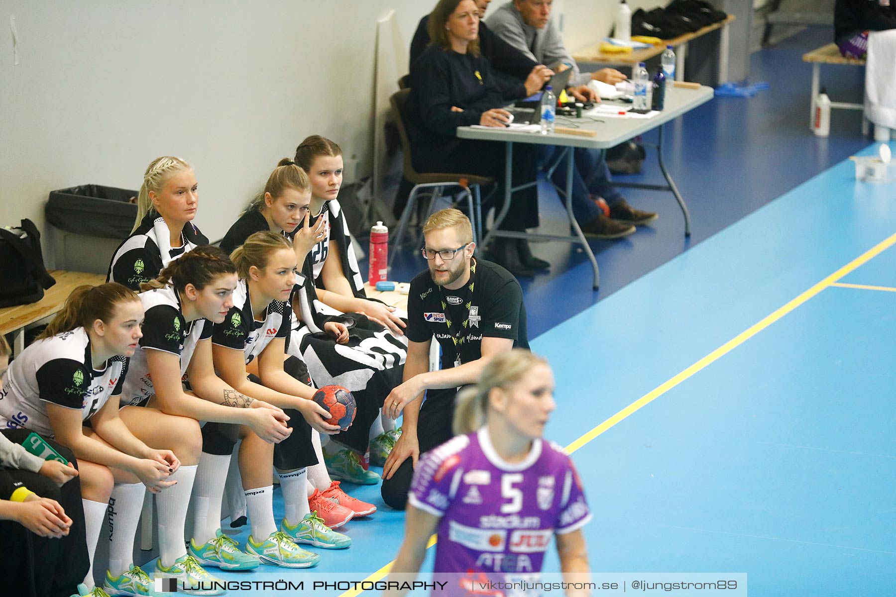 Skara HF-VästeråsIrsta HF 17-27,dam,Skara Idrottshall,Skara,Sverige,Handboll,,2017,191664