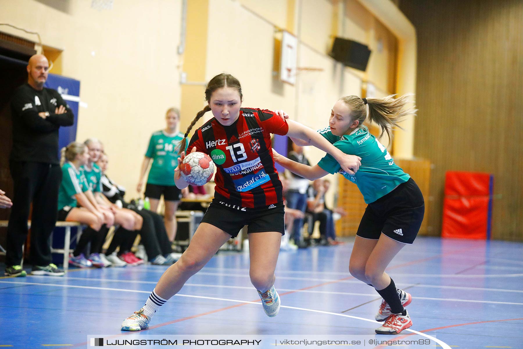 HK Country U-Tibro HK 15-27,dam,Arena Skövde,Skövde,Sverige,Handboll,,2017,193011