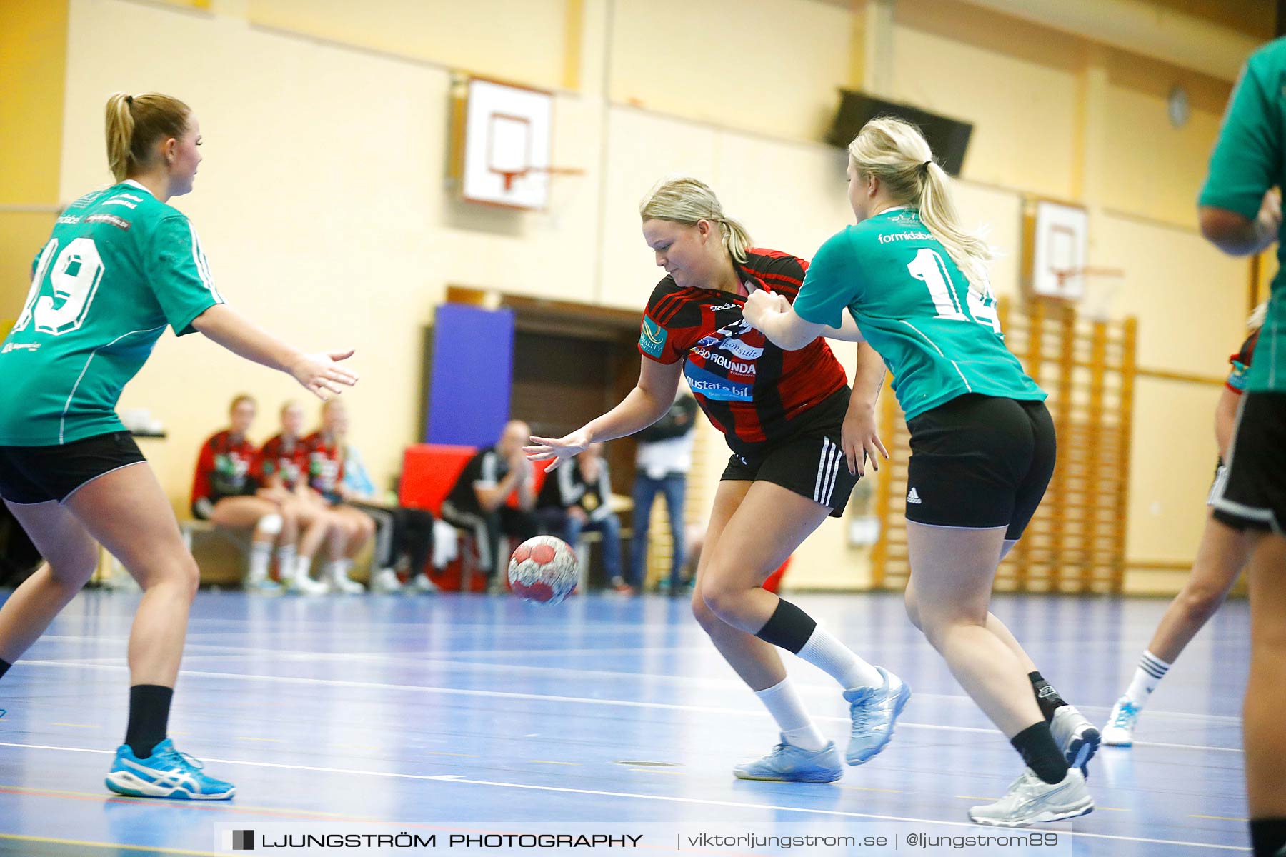 HK Country U-Tibro HK 15-27,dam,Arena Skövde,Skövde,Sverige,Handboll,,2017,193025