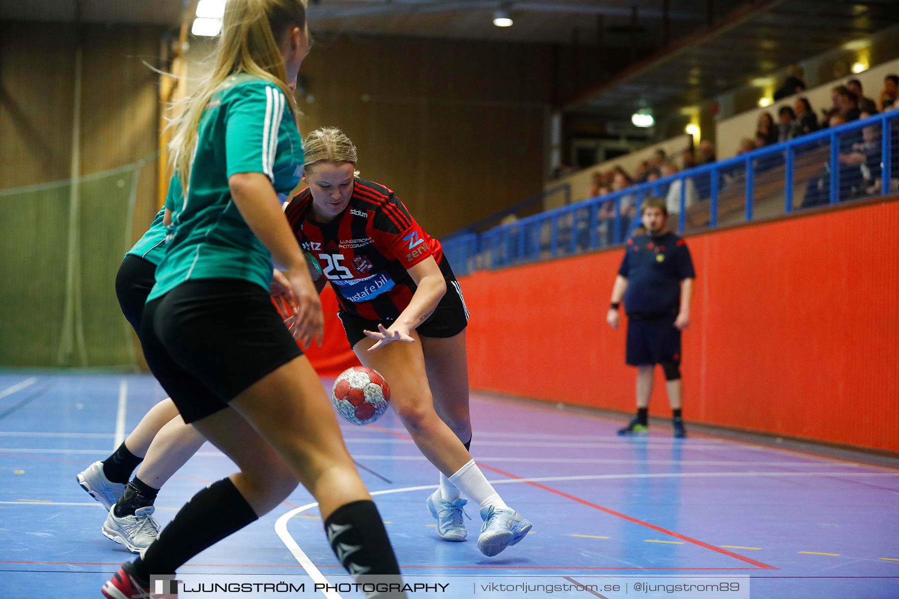 HK Country U-Tibro HK 15-27,dam,Arena Skövde,Skövde,Sverige,Handboll,,2017,193035