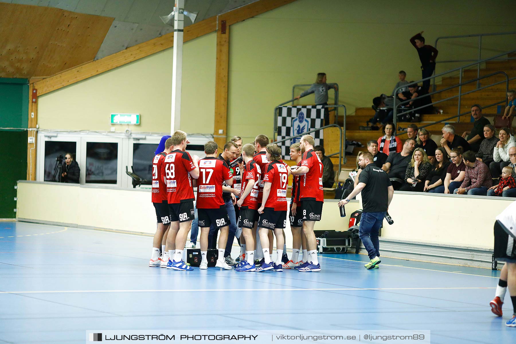 HK Country-Amo HK 26-25,herr,Skövde Idrottshall,Skövde,Sverige,Handboll,,2017,193400