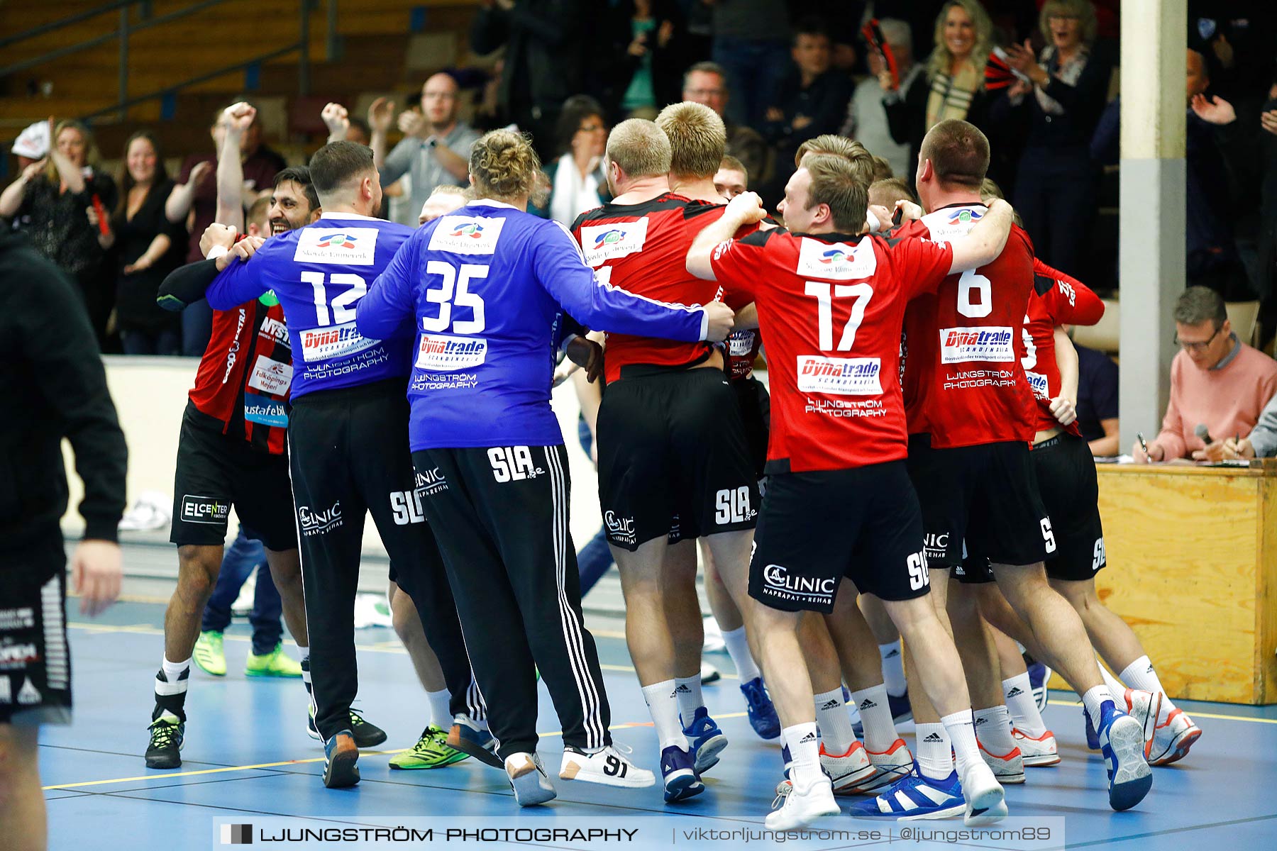 HK Country-Amo HK 26-25,herr,Skövde Idrottshall,Skövde,Sverige,Handboll,,2017,193420