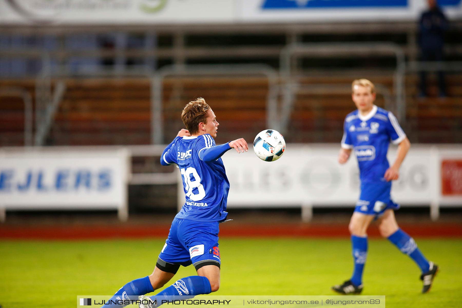 IFK Skövde FK-IFK Tidaholm 5-2,herr,Södermalms IP,Skövde,Sverige,Fotboll,,2016,194682