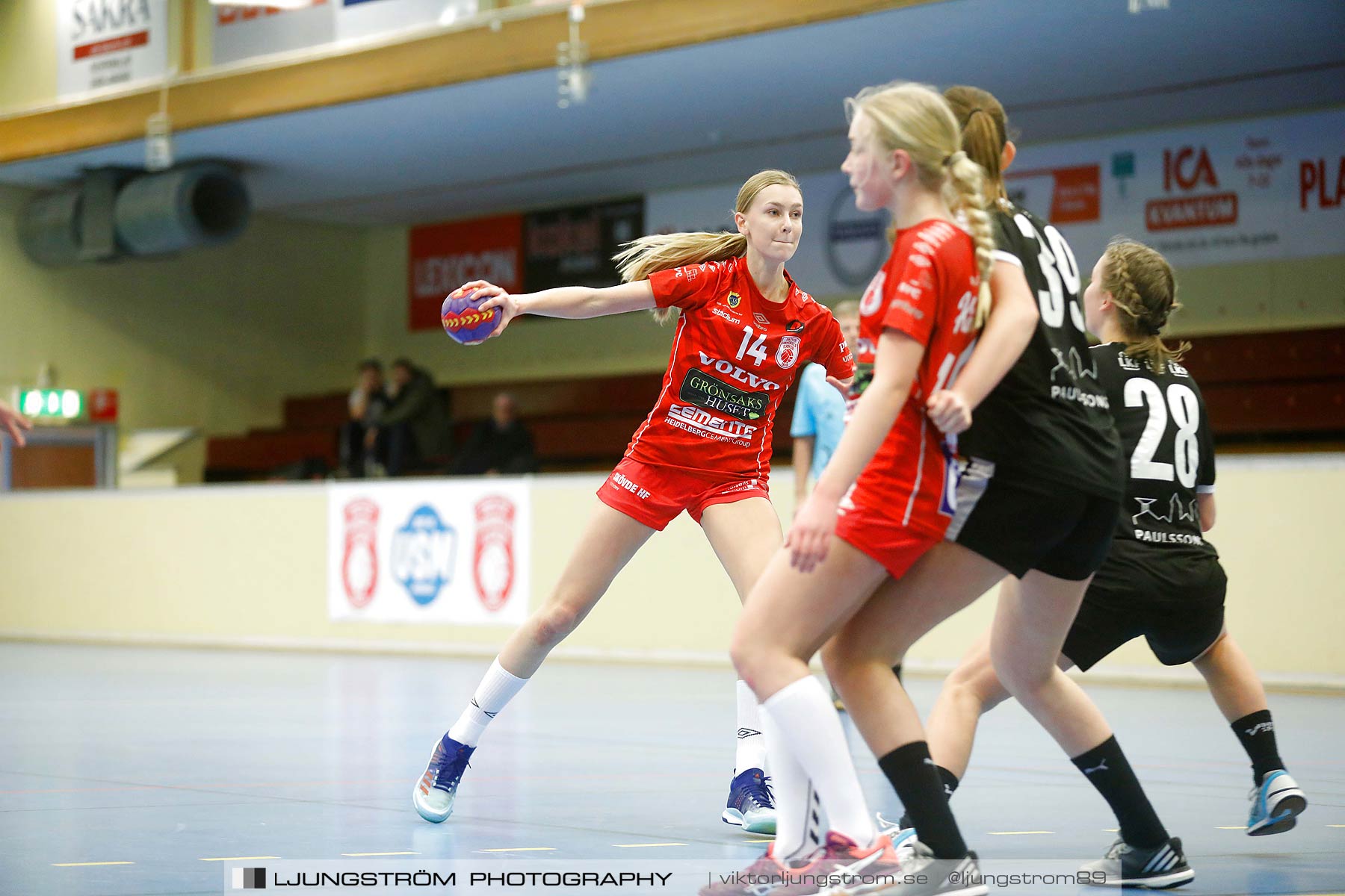 USM F14 Steg 3 Skövde HF 1-Lugi HF 1 15-24,dam,Skövde Idrottshall,Skövde,Sverige,Ungdoms-SM,Handboll,2018,196332