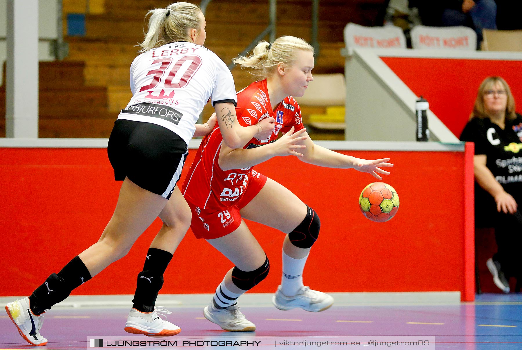 Skövde HF-Lugi HF 26-28,dam,Skövde Idrottshall,Skövde,Sverige,Handboll,,2019,228773