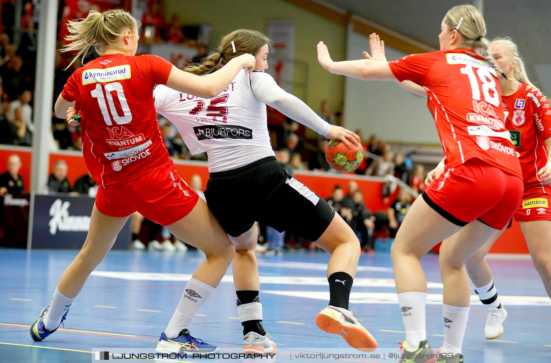 Skövde HF-Lugi HF 26-28,dam,Skövde Idrottshall,Skövde,Sverige,Handboll,,2019,228855