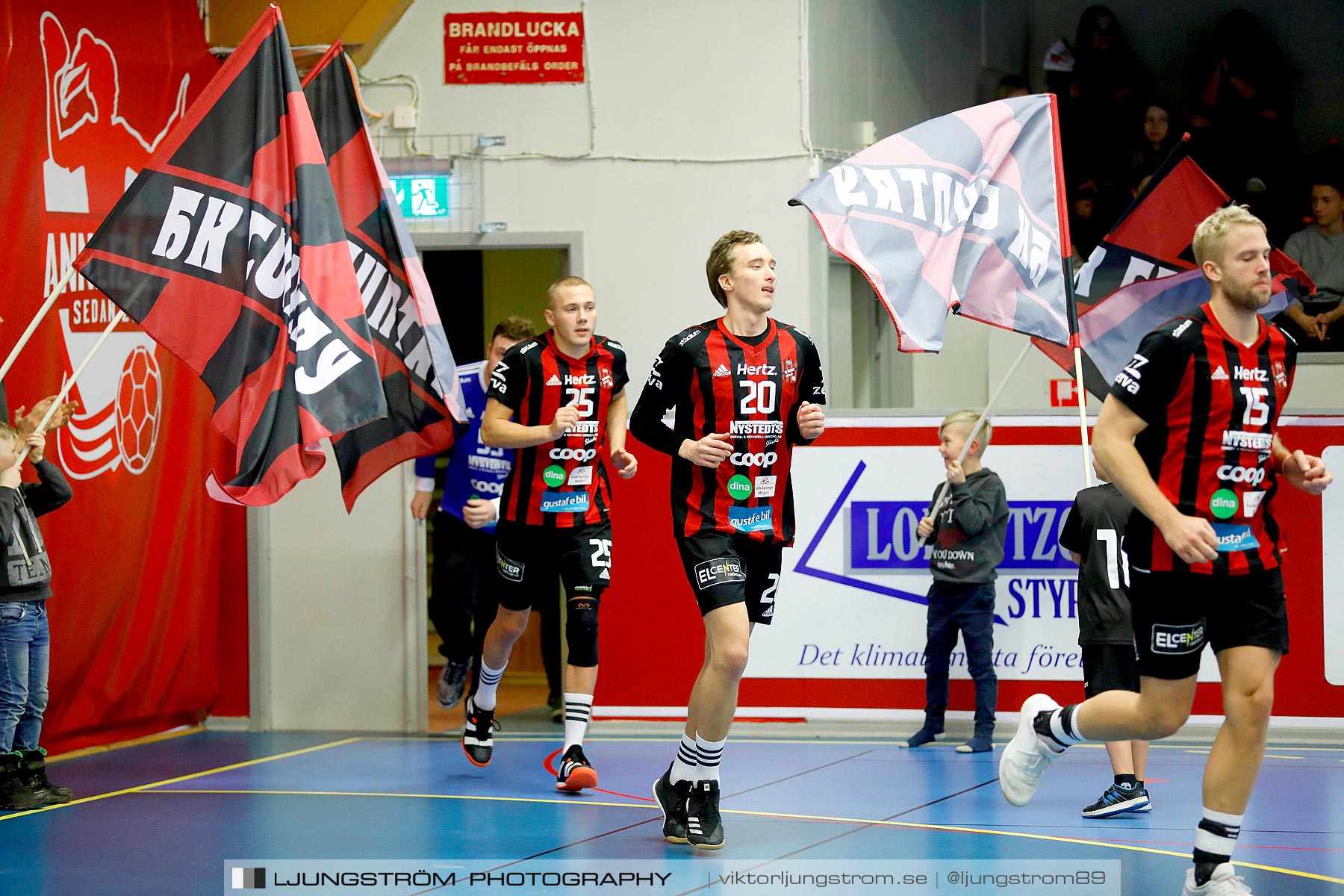 HK Country-HP Skövde 90 27-16,herr,Skövde Idrottshall,Skövde,Sverige,Handboll,,2019,228889