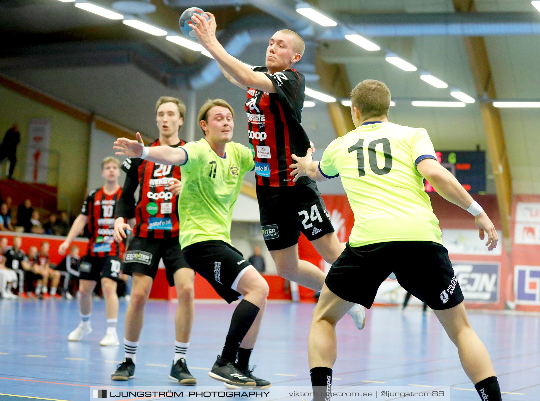 HK Country-HP Skövde 90 27-16,herr,Skövde Idrottshall,Skövde,Sverige,Handboll,,2019,228960