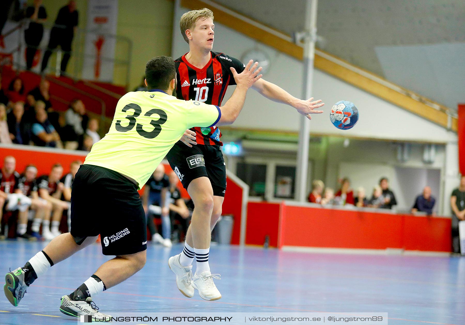 HK Country-HP Skövde 90 27-16,herr,Skövde Idrottshall,Skövde,Sverige,Handboll,,2019,228971