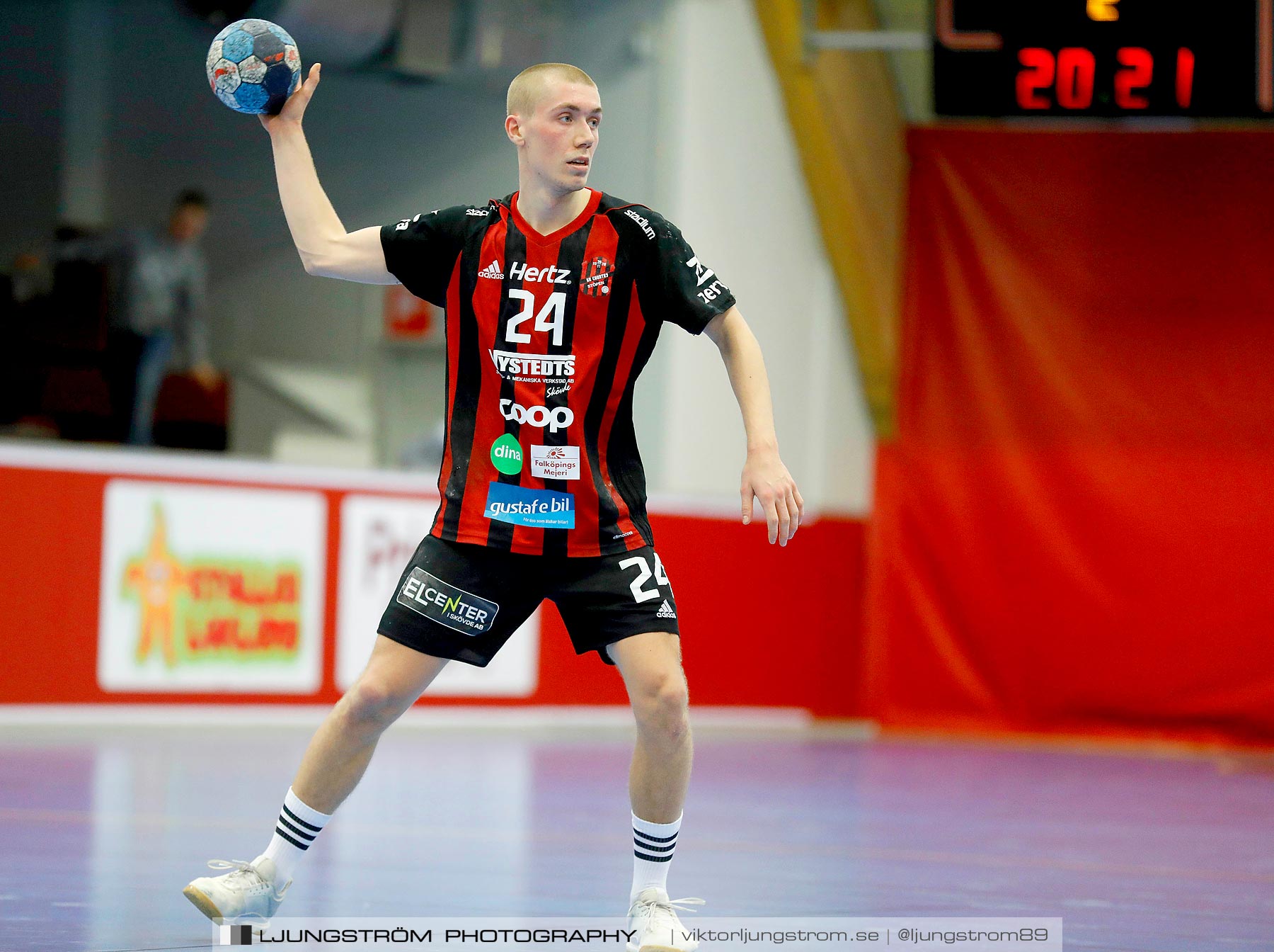 HK Country-HP Skövde 90 27-16,herr,Skövde Idrottshall,Skövde,Sverige,Handboll,,2019,229062