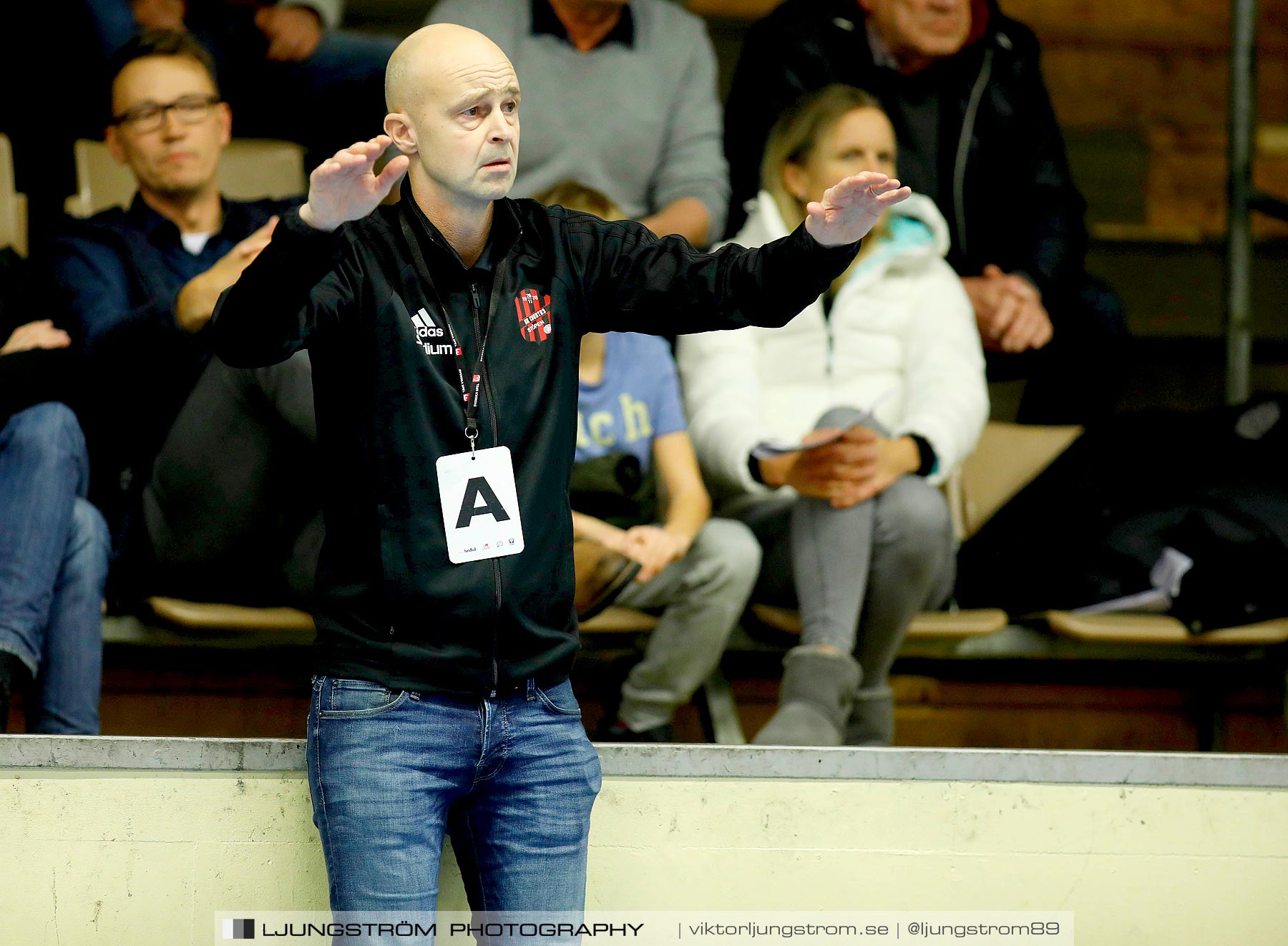 HK Country-HK Farmen 29-33,herr,Skövde Idrottshall,Skövde,Sverige,Handboll,,2019,229385