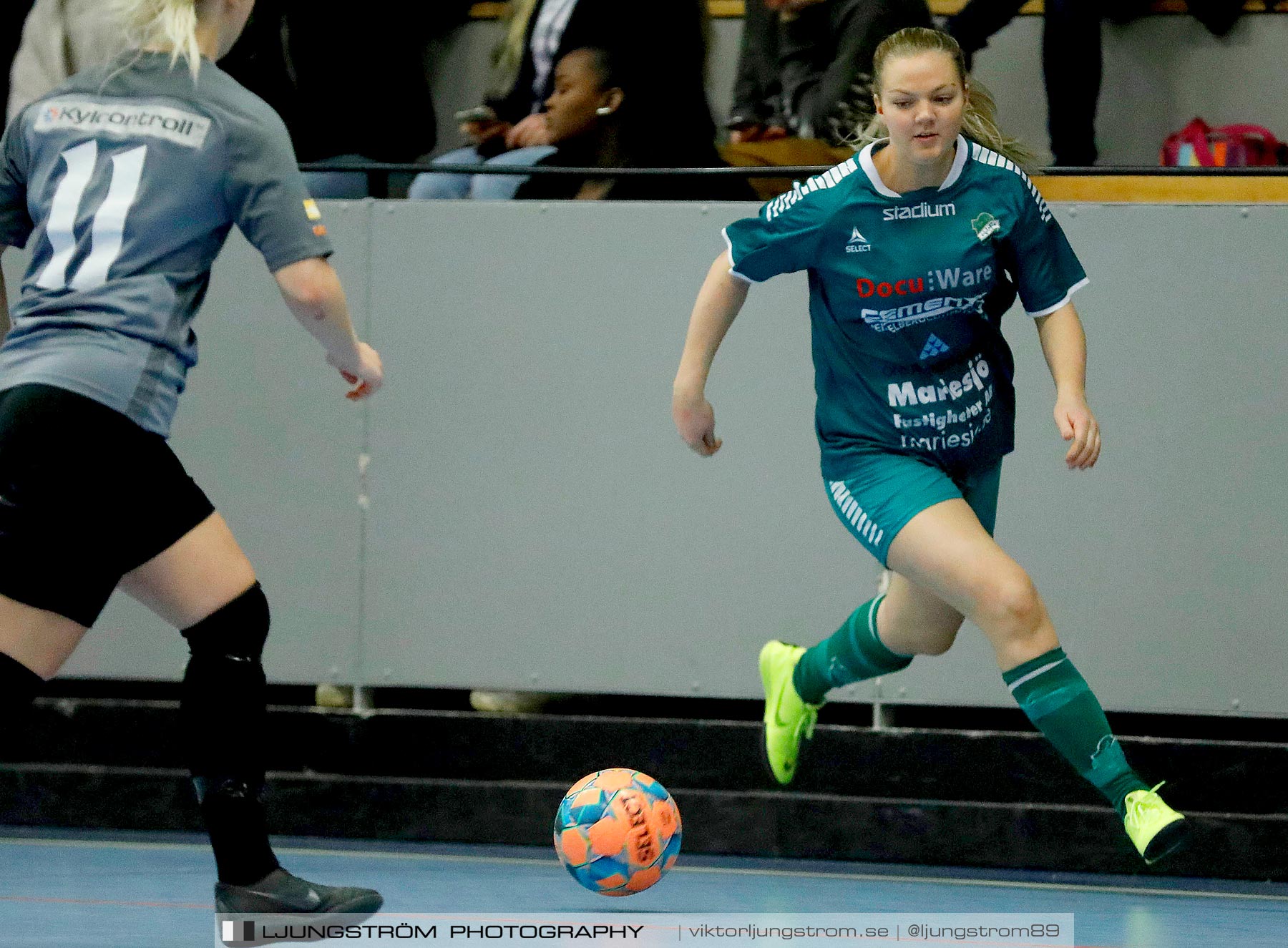 Dina-cupen 2020 1/2-final Falköping Futsal Club-Våmbs IF 2 2-0,dam,Idrottshallen,Töreboda,Sverige,Futsal,,2020,229714