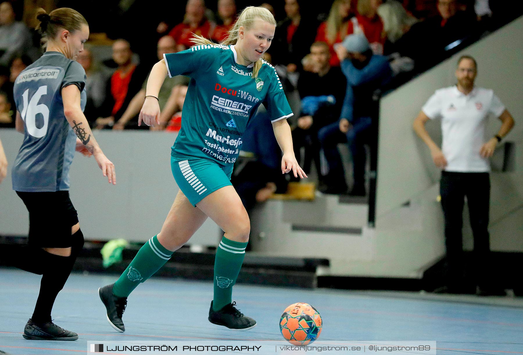 Dina-cupen 2020 1/2-final Falköping Futsal Club-Våmbs IF 2 2-0,dam,Idrottshallen,Töreboda,Sverige,Futsal,,2020,229742