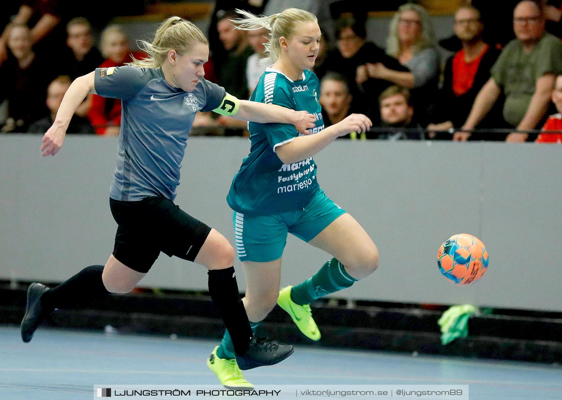 Dina-cupen 2020 1/2-final Falköping Futsal Club-Våmbs IF 2 2-0,dam,Idrottshallen,Töreboda,Sverige,Futsal,,2020,229748
