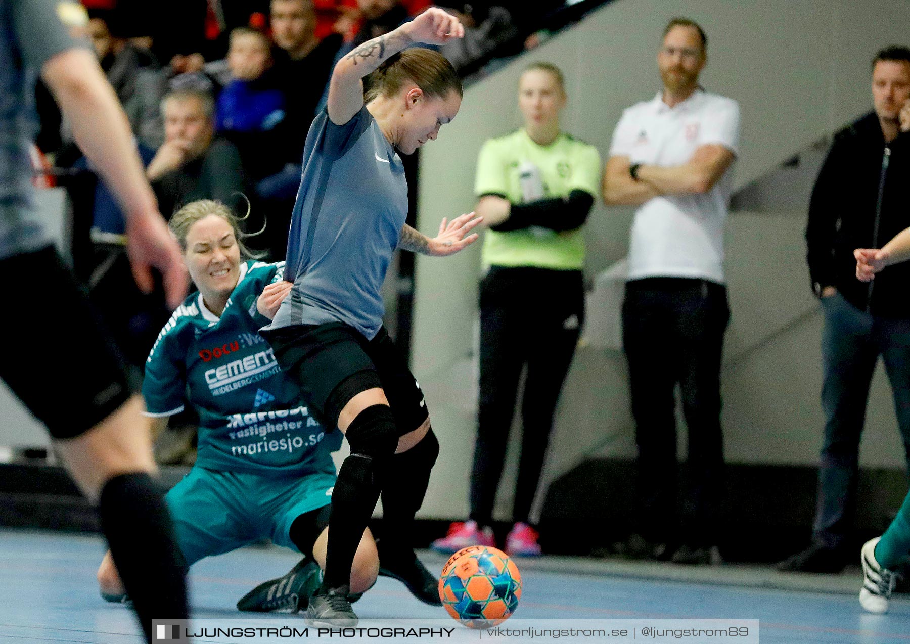 Dina-cupen 2020 1/2-final Falköping Futsal Club-Våmbs IF 2 2-0,dam,Idrottshallen,Töreboda,Sverige,Futsal,,2020,229764
