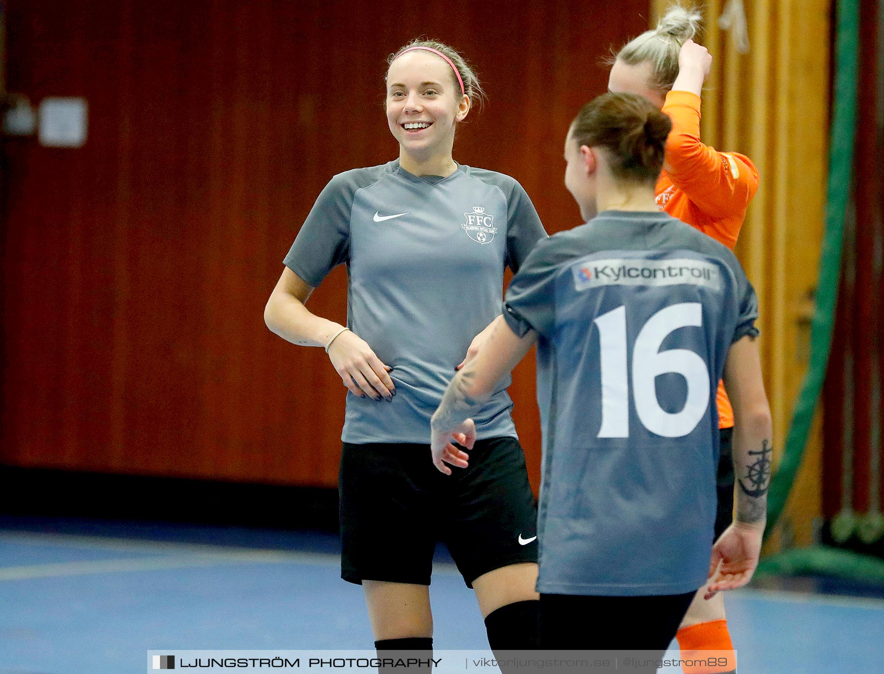 Dina-cupen 2020 1/2-final Falköping Futsal Club-Våmbs IF 2 2-0,dam,Idrottshallen,Töreboda,Sverige,Futsal,,2020,229770